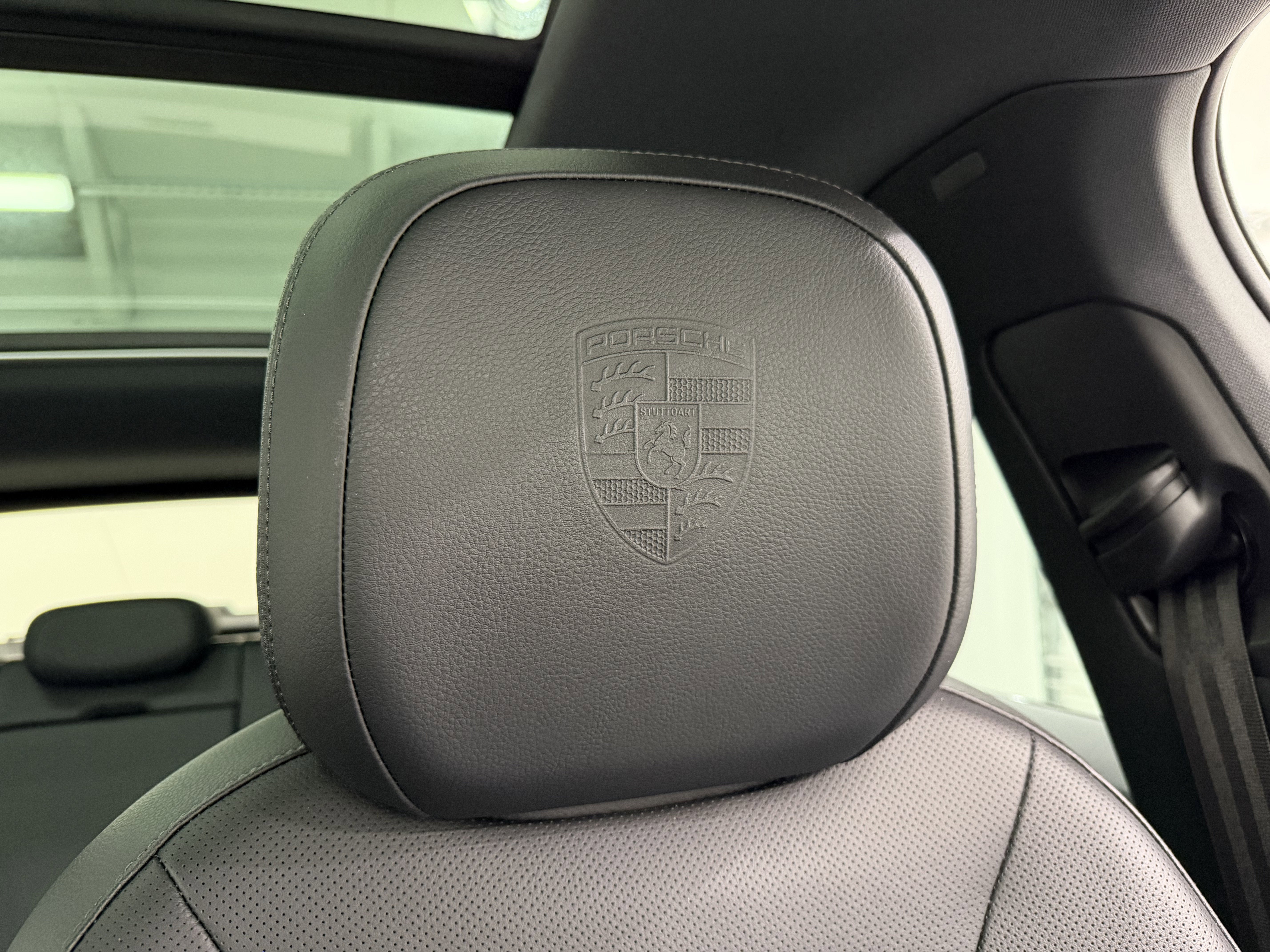 2025 Porsche Cayenne AWD