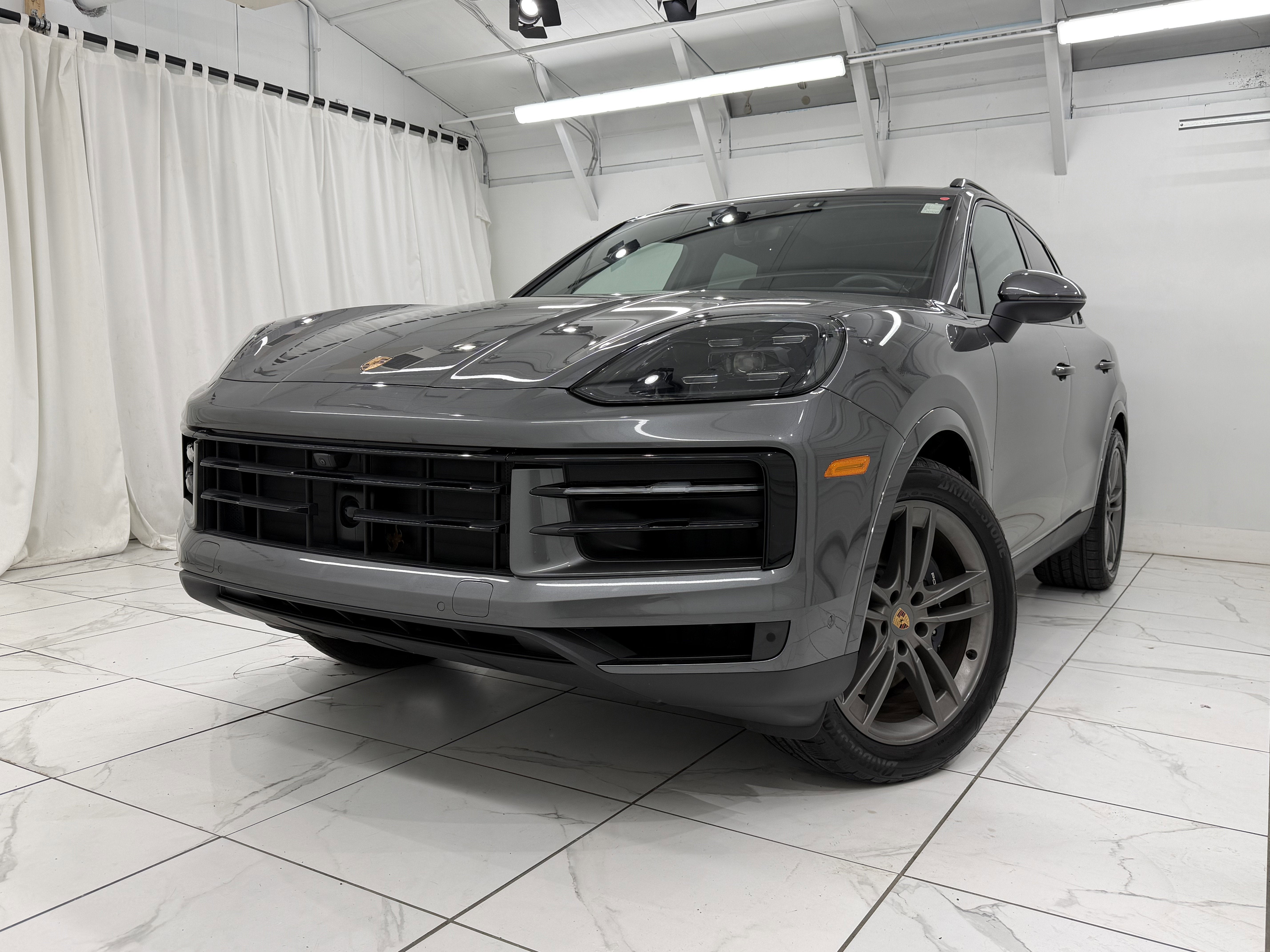 2025 Porsche Cayenne AWD