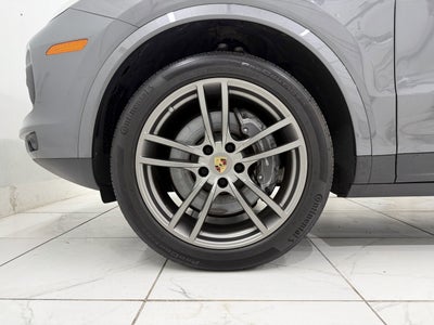 2023 Porsche Cayenne Base