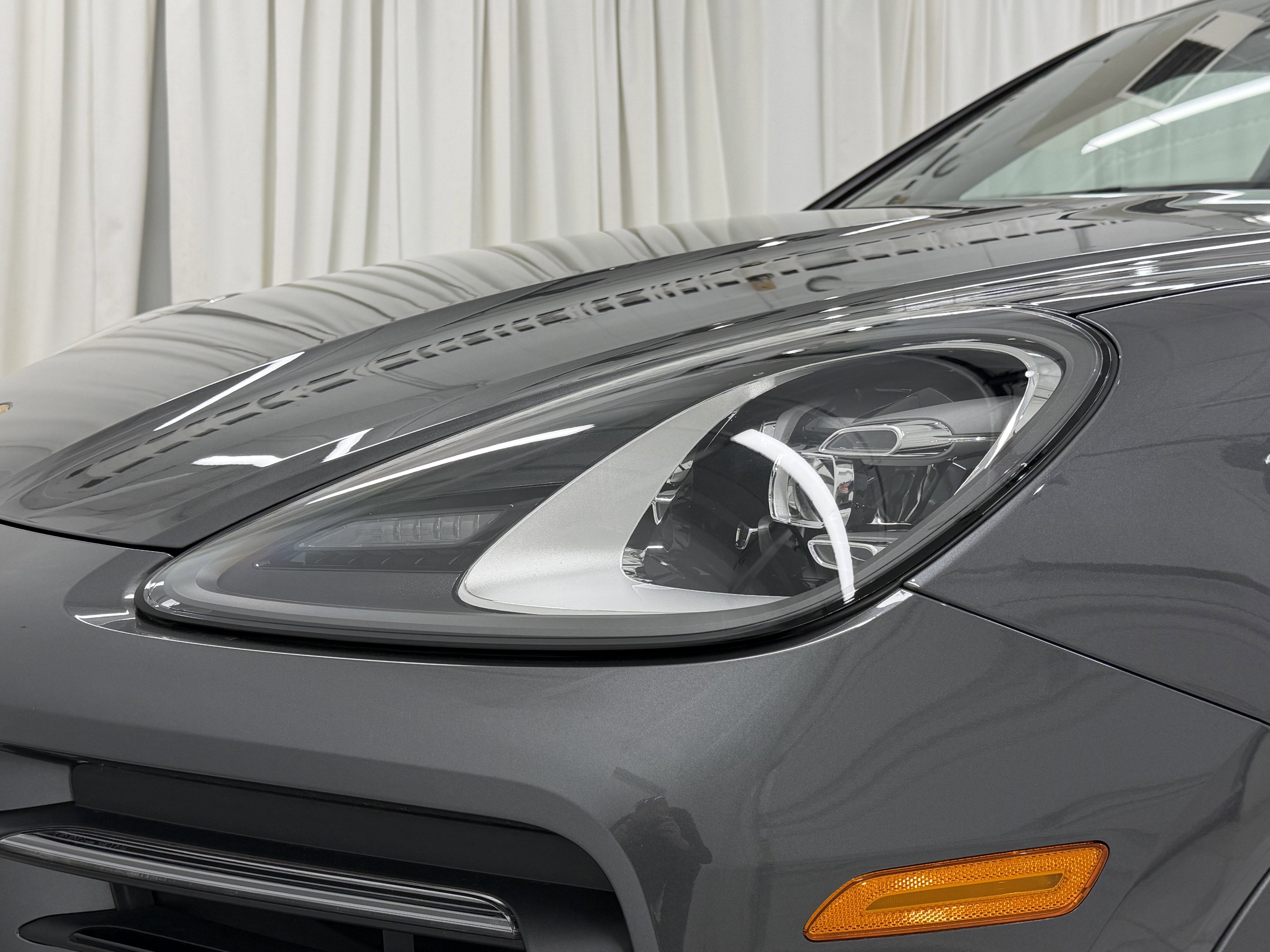 2023 Porsche Cayenne Base