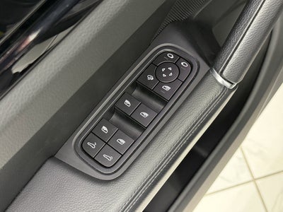 2023 Porsche Cayenne Base