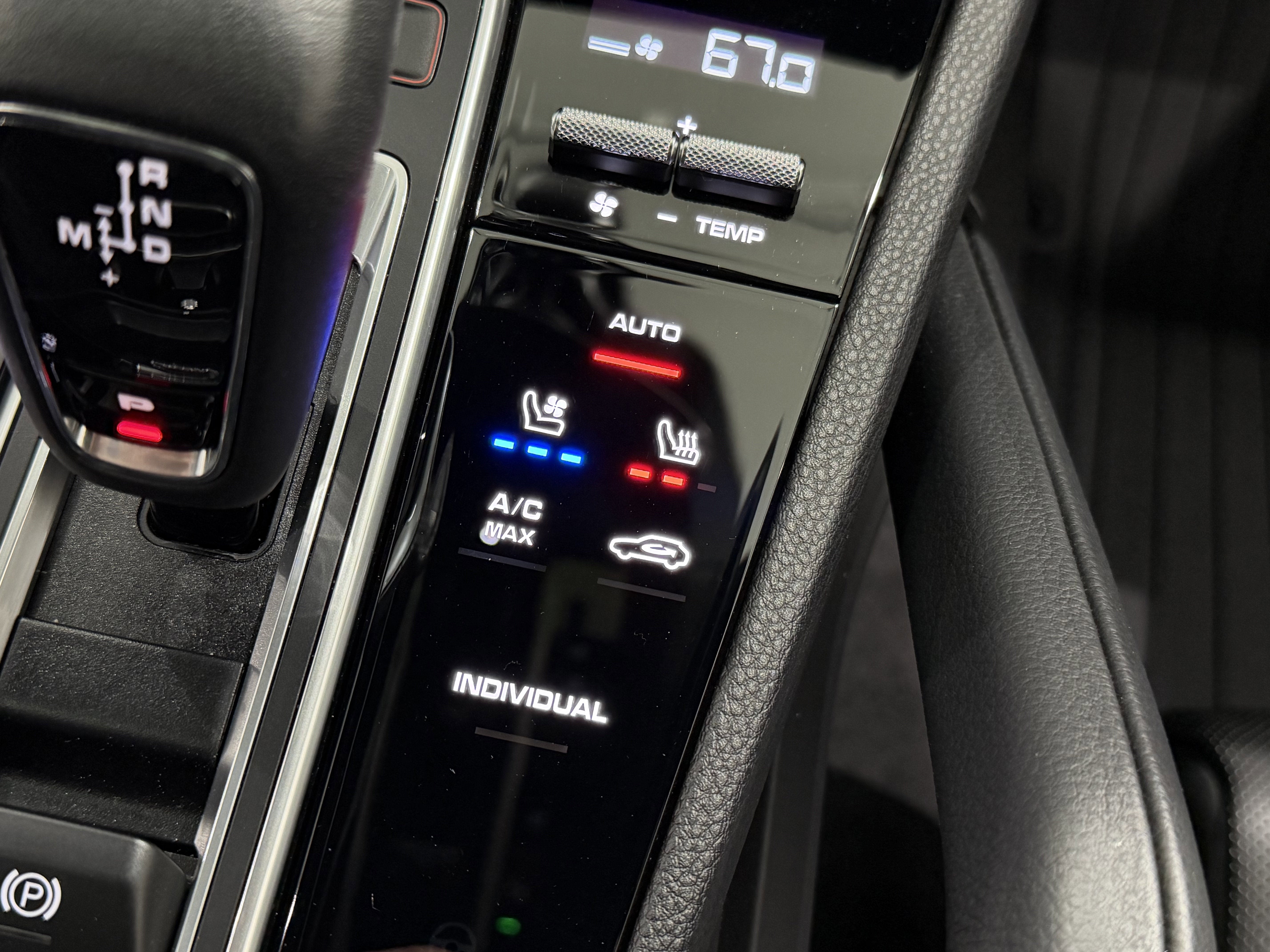 2023 Porsche Cayenne Base