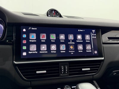 2023 Porsche Cayenne Base