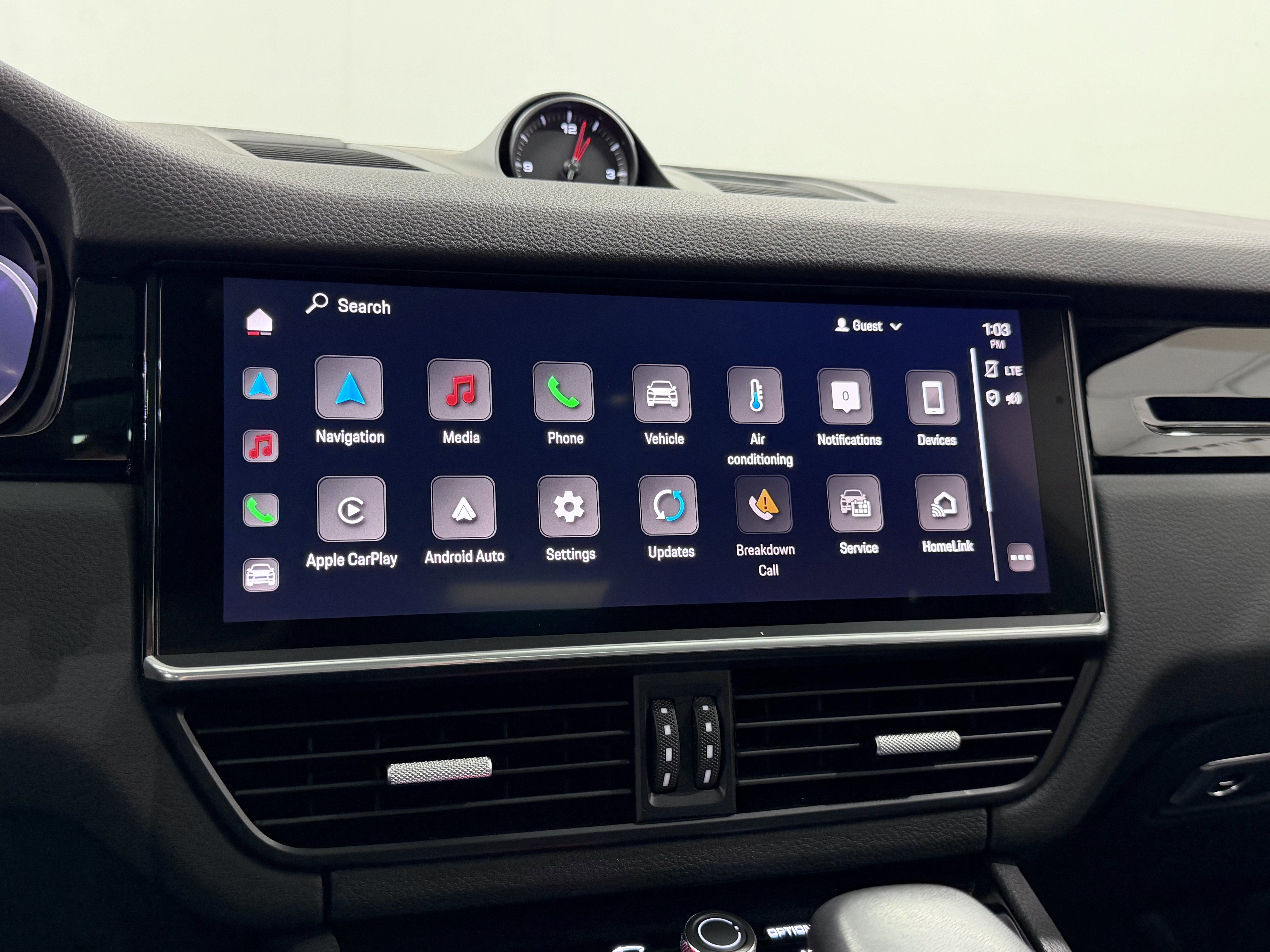 2023 Porsche Cayenne Base