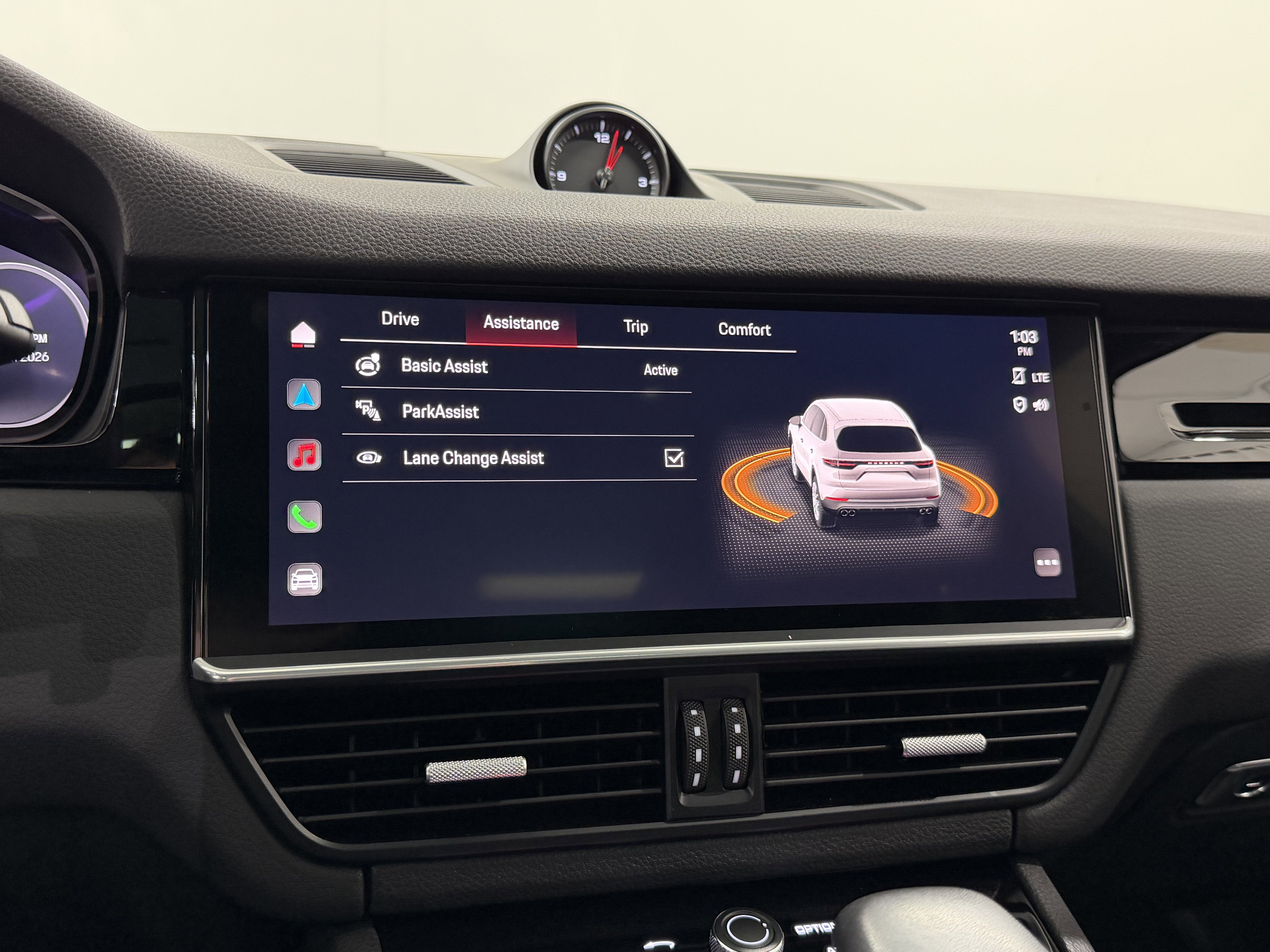 2023 Porsche Cayenne Base