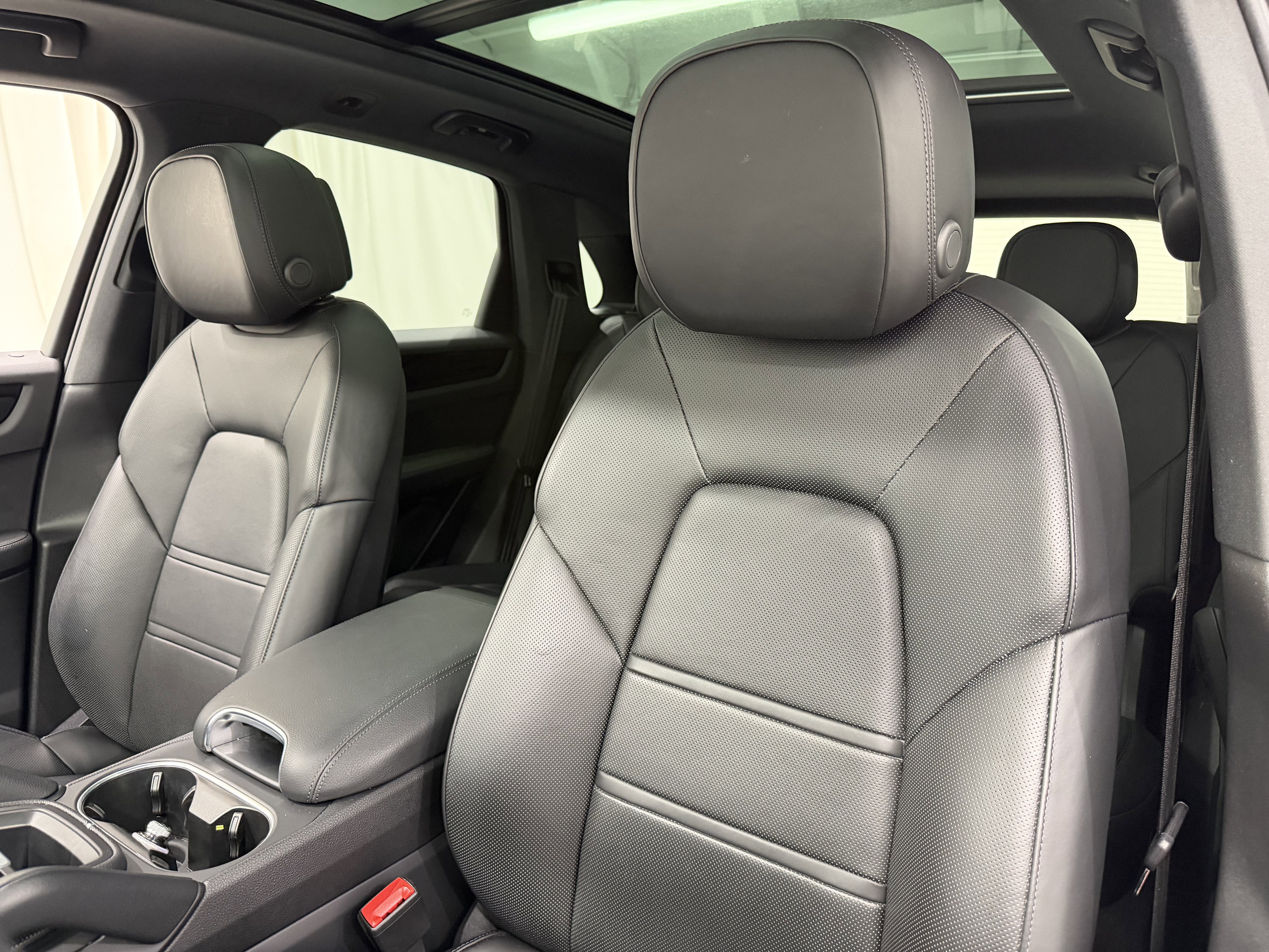 2023 Porsche Cayenne Base