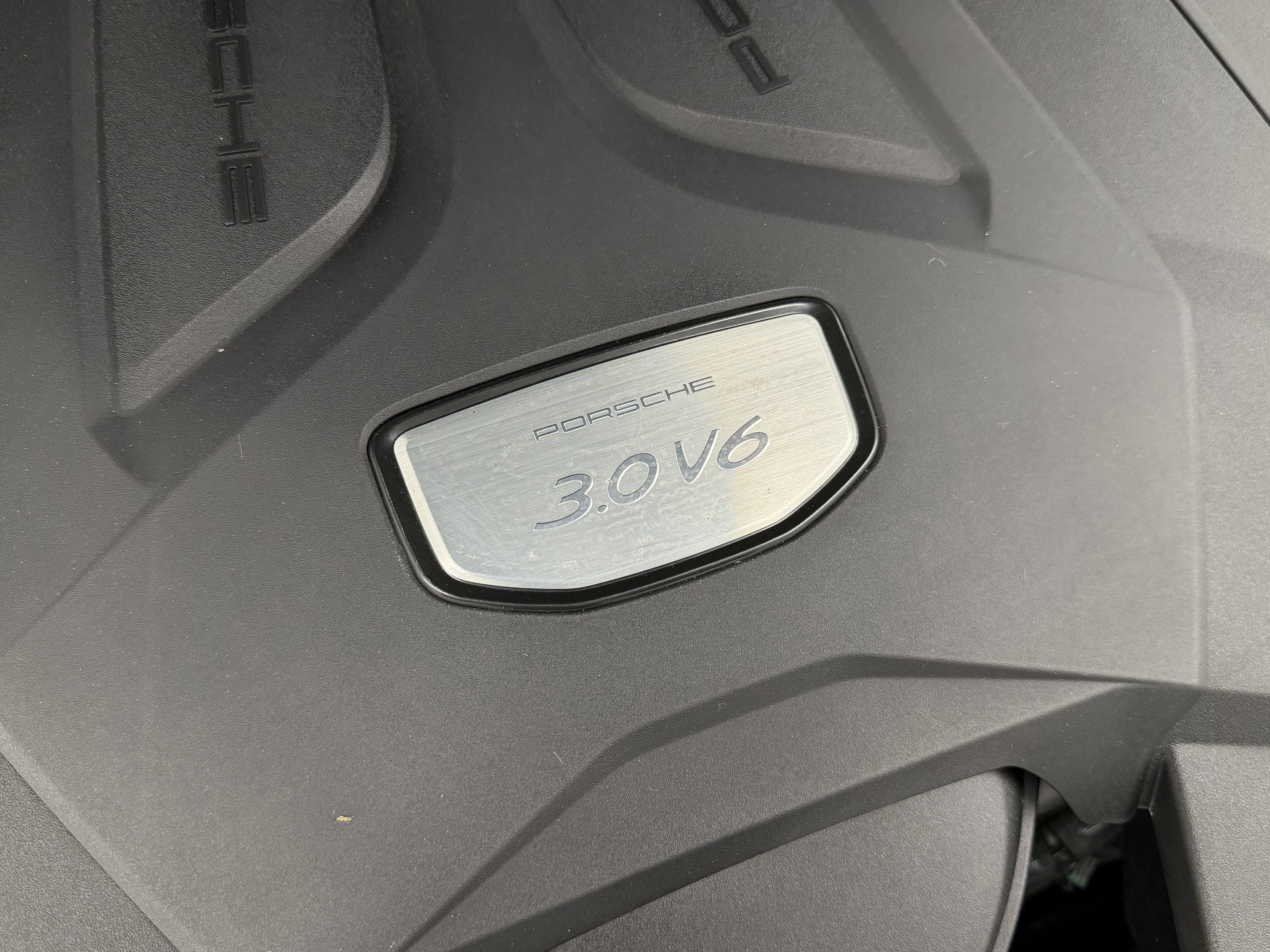 2023 Porsche Cayenne Base