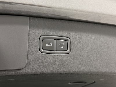 2023 Porsche Cayenne Base