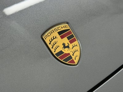 2023 Porsche Cayenne Base