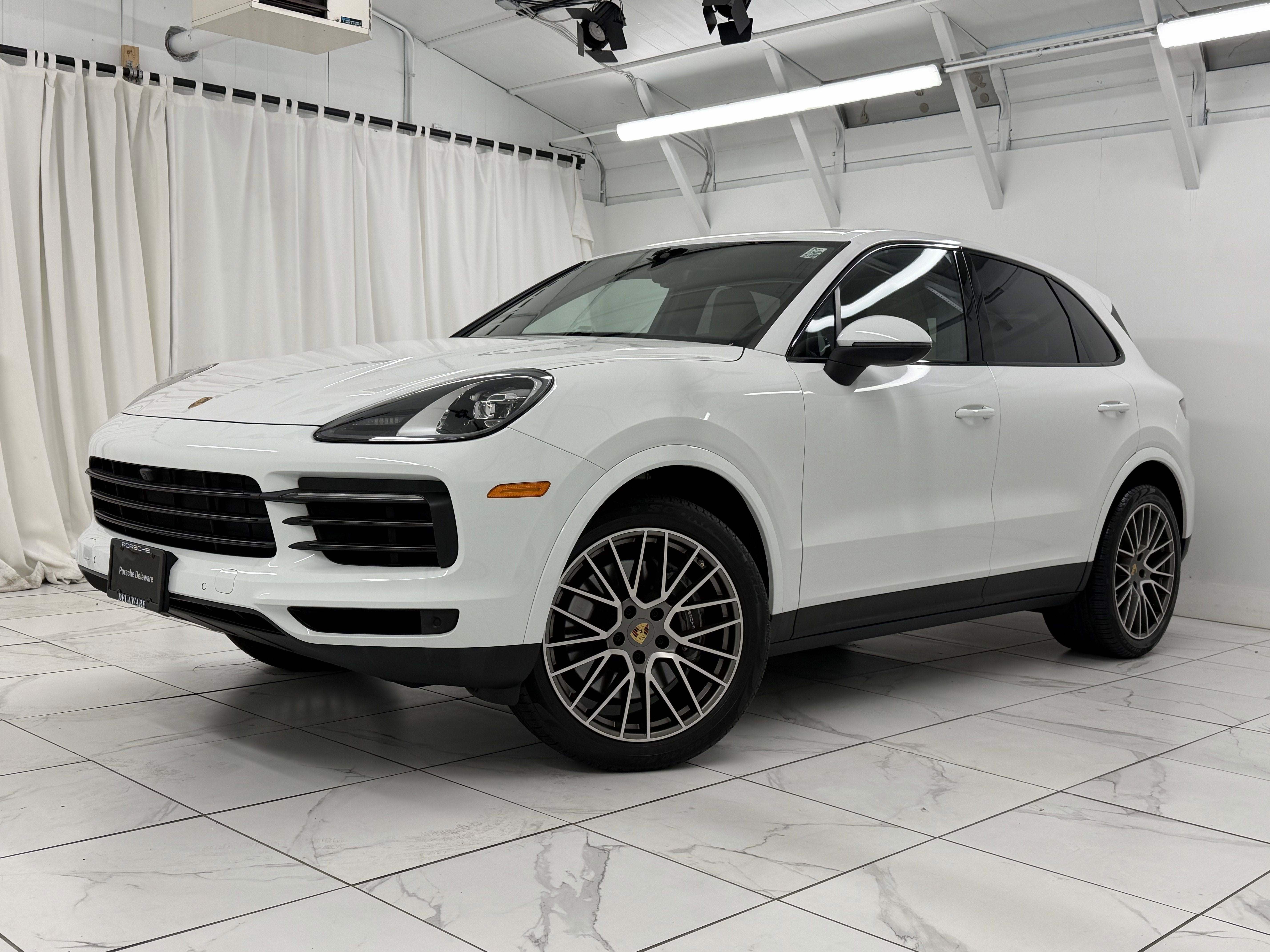 2023 Porsche Cayenne Platinum Edition