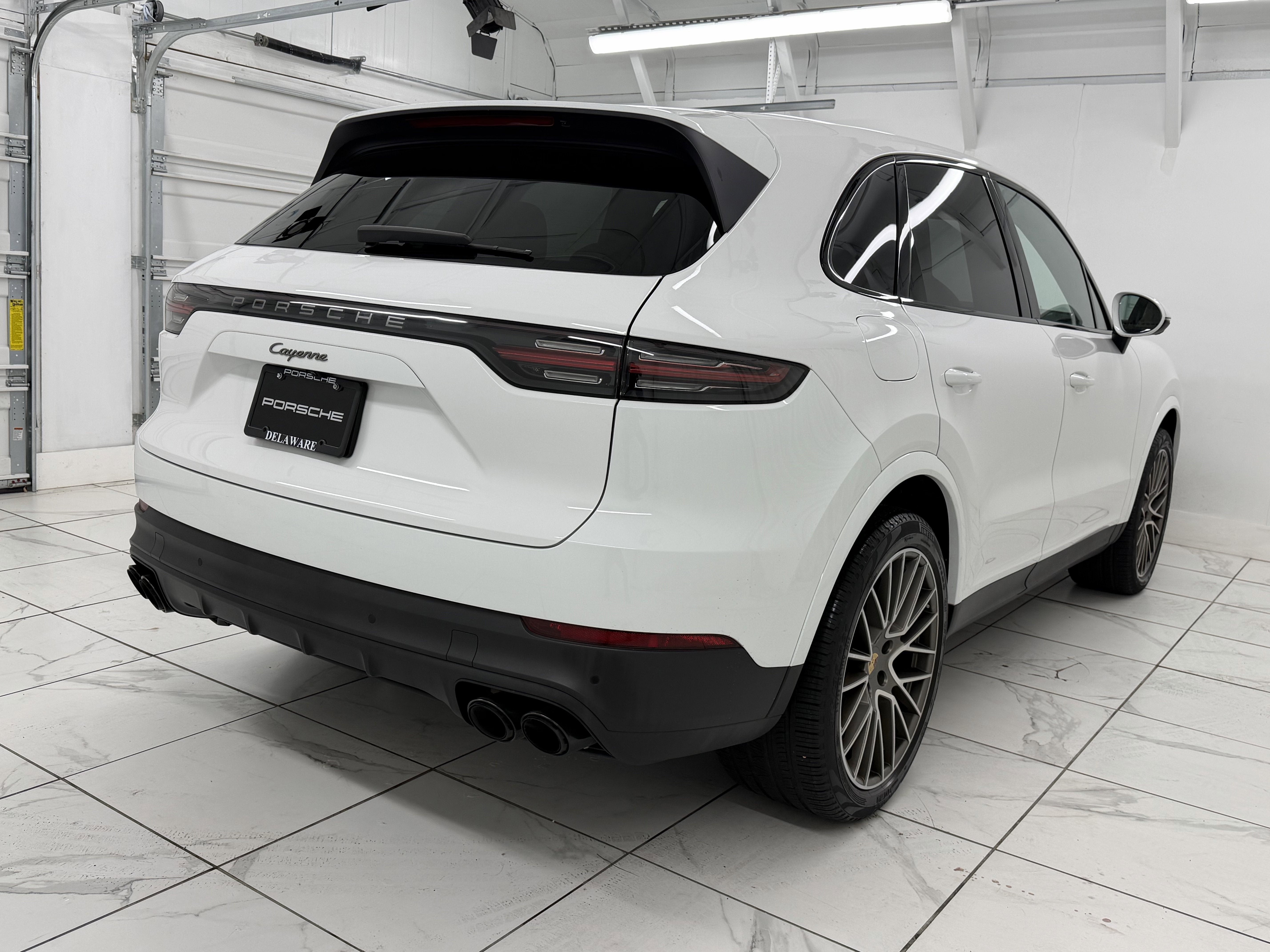 2023 Porsche Cayenne Platinum Edition