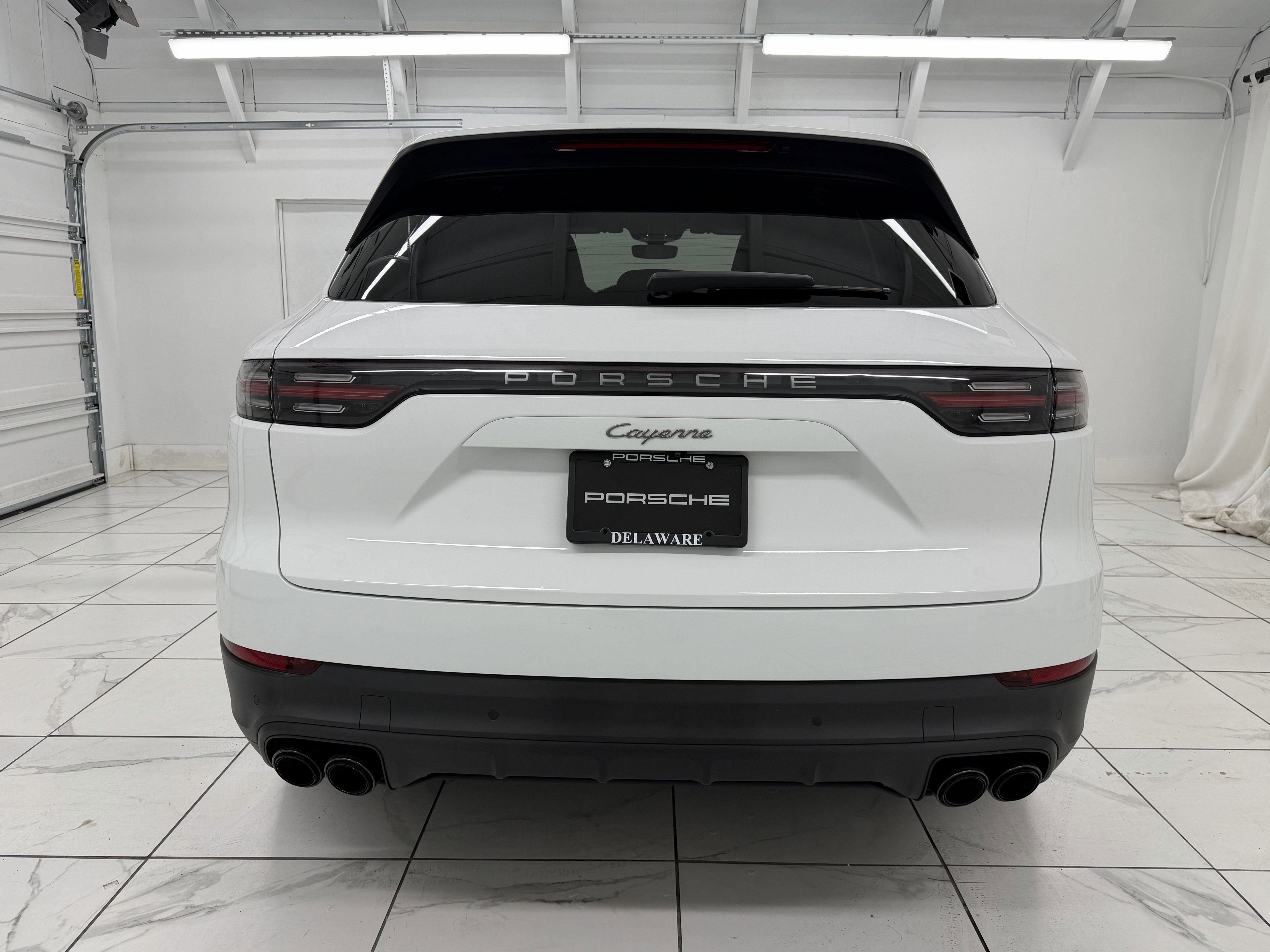 2023 Porsche Cayenne Platinum Edition