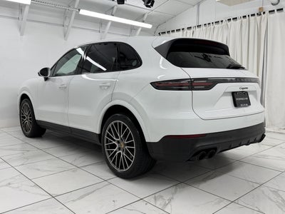 2023 Porsche Cayenne Platinum Edition