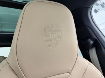 2023 Porsche Cayenne Platinum Edition