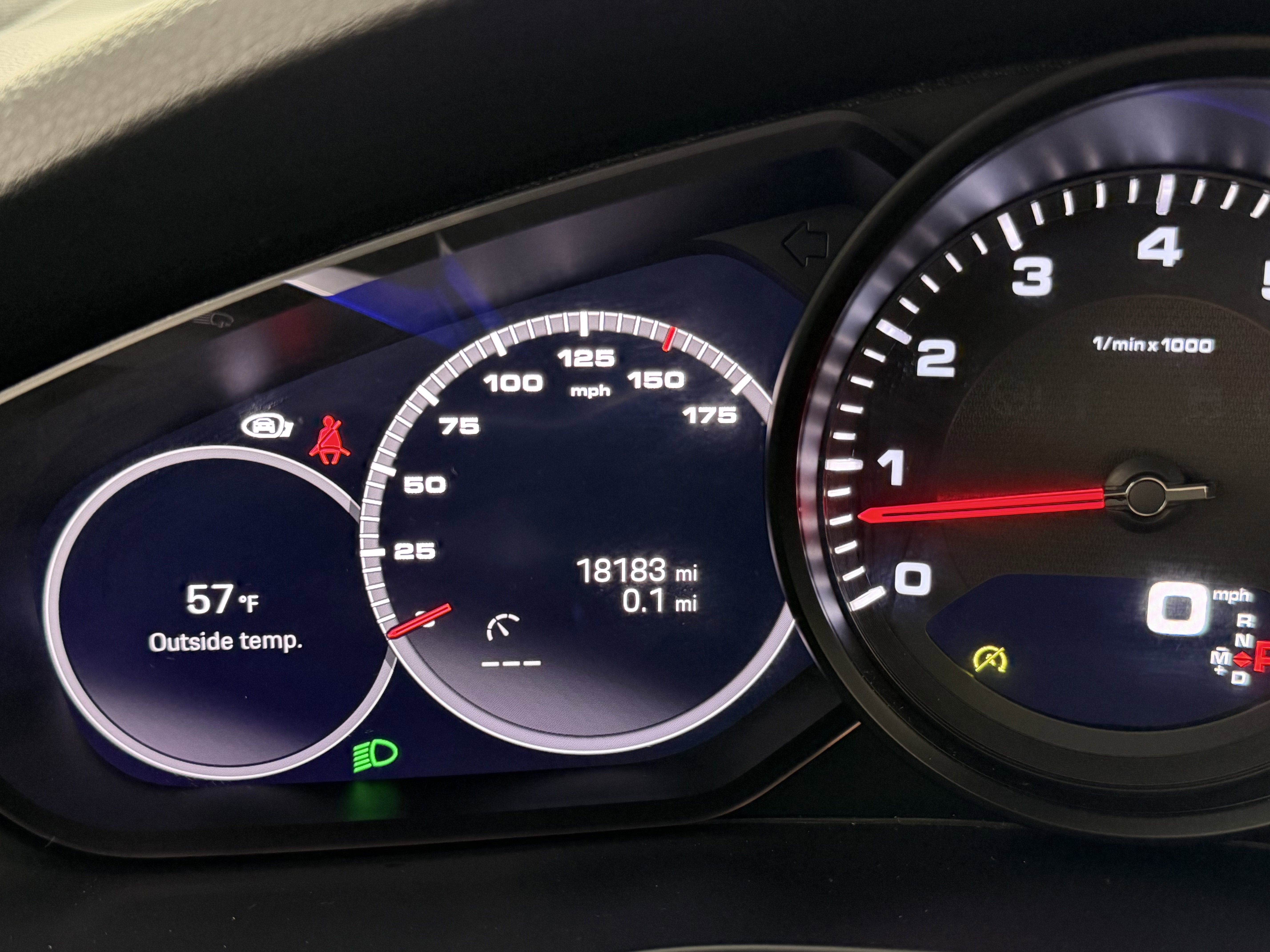 2023 Porsche Cayenne Platinum Edition