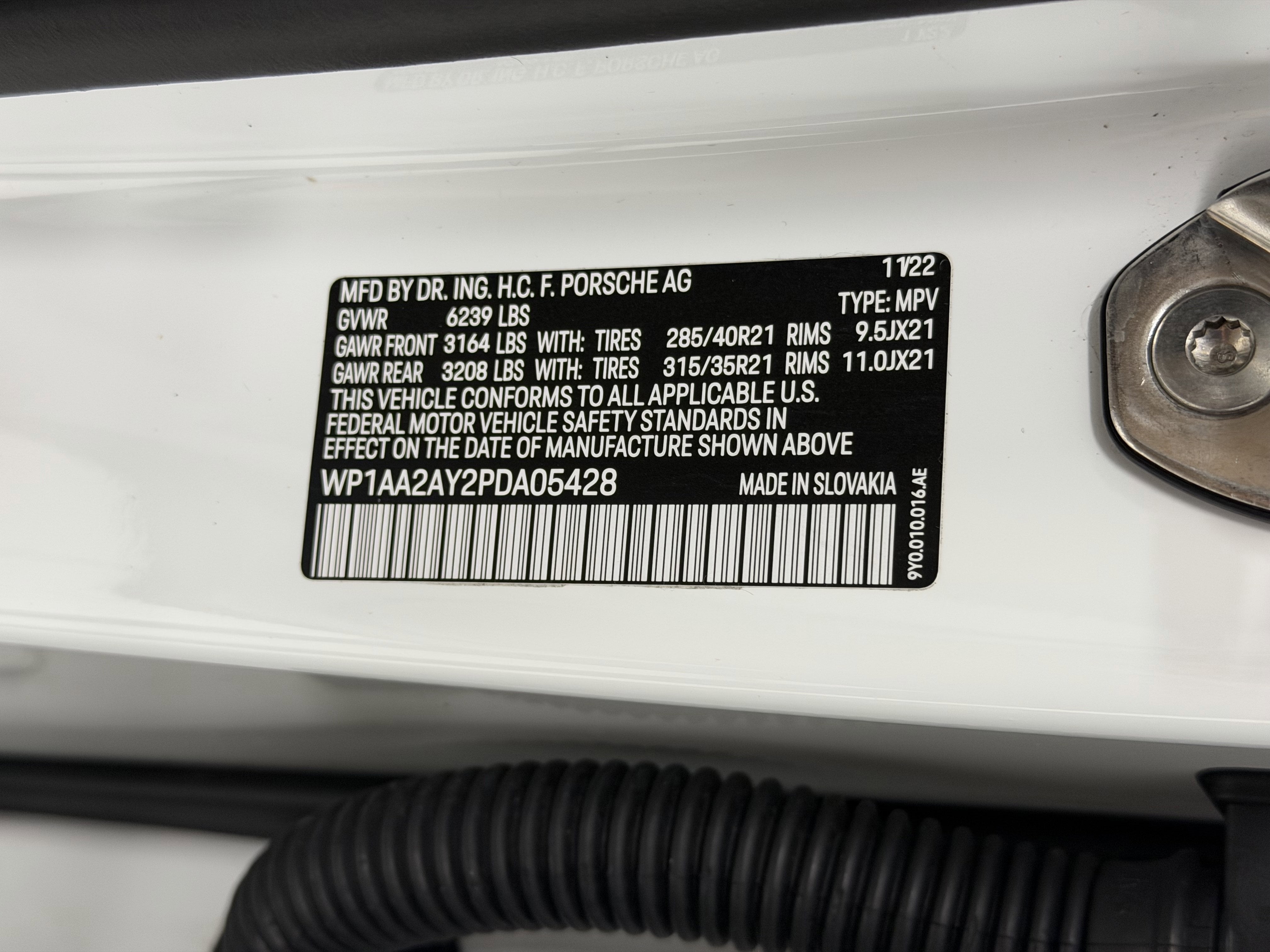 2023 Porsche Cayenne Platinum Edition