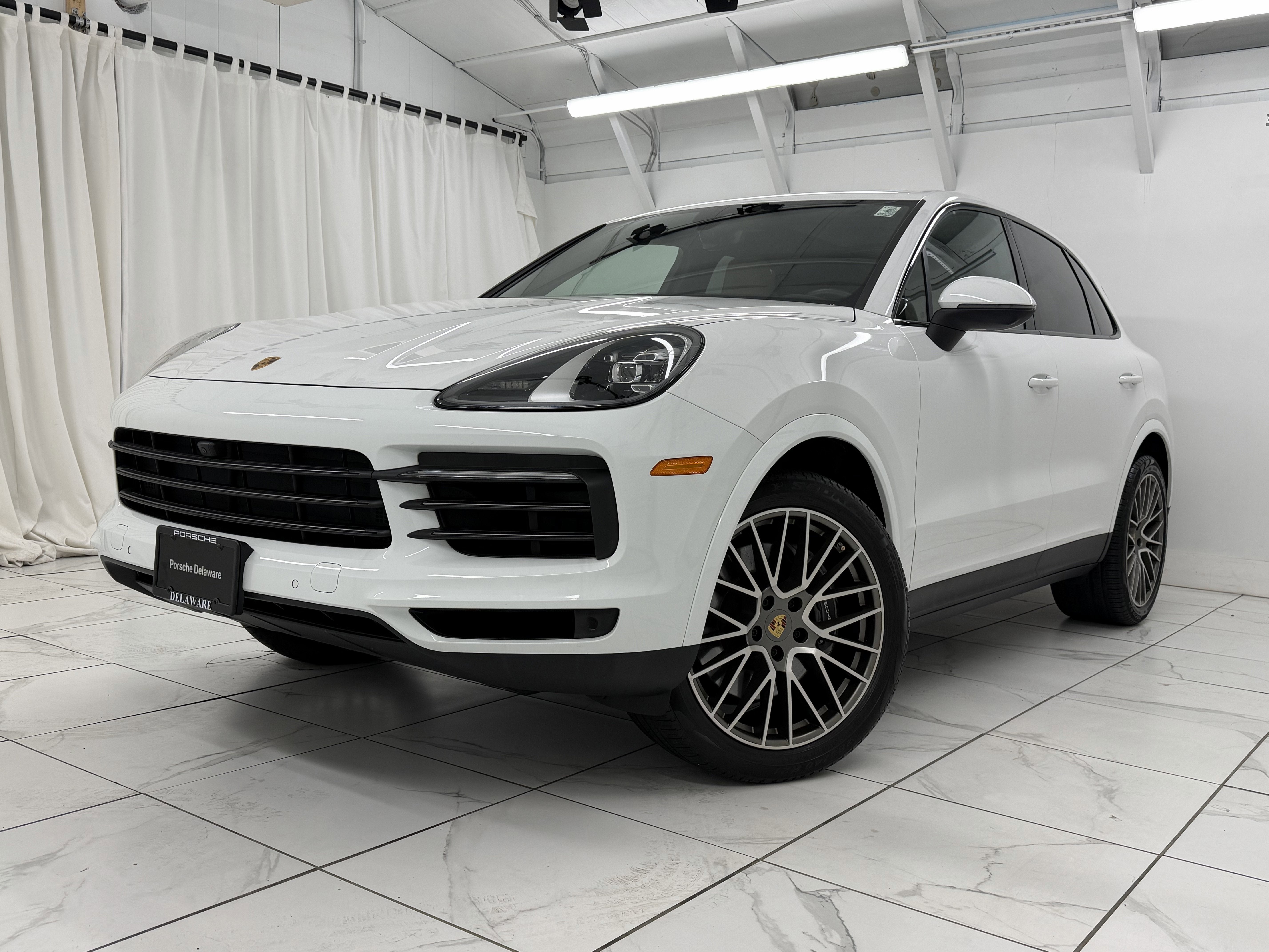 2023 Porsche Cayenne Platinum Edition