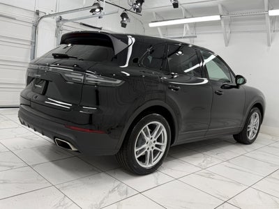 2023 Porsche Cayenne Base