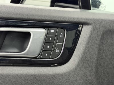 2023 Porsche Cayenne Base