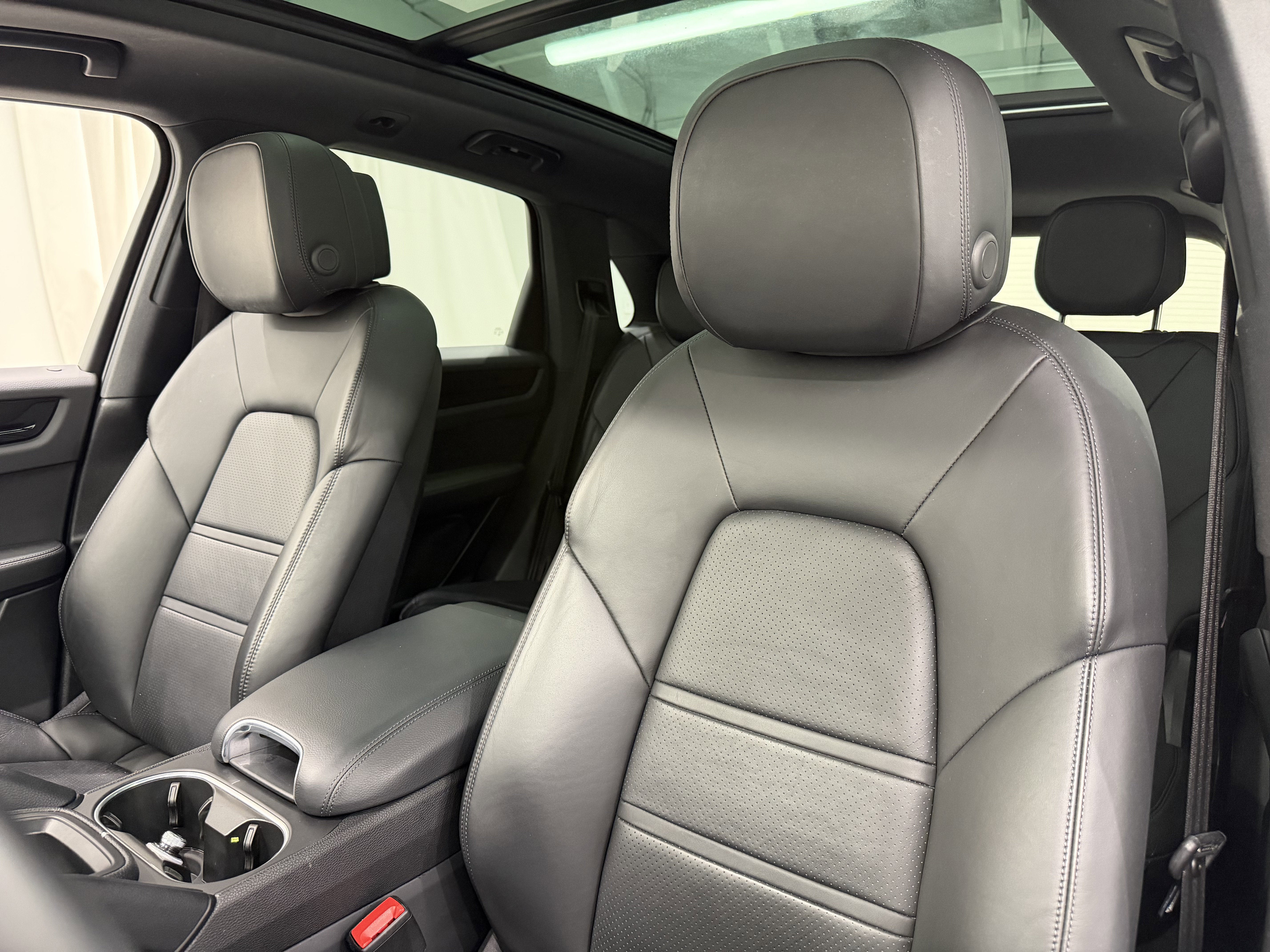 2023 Porsche Cayenne Base