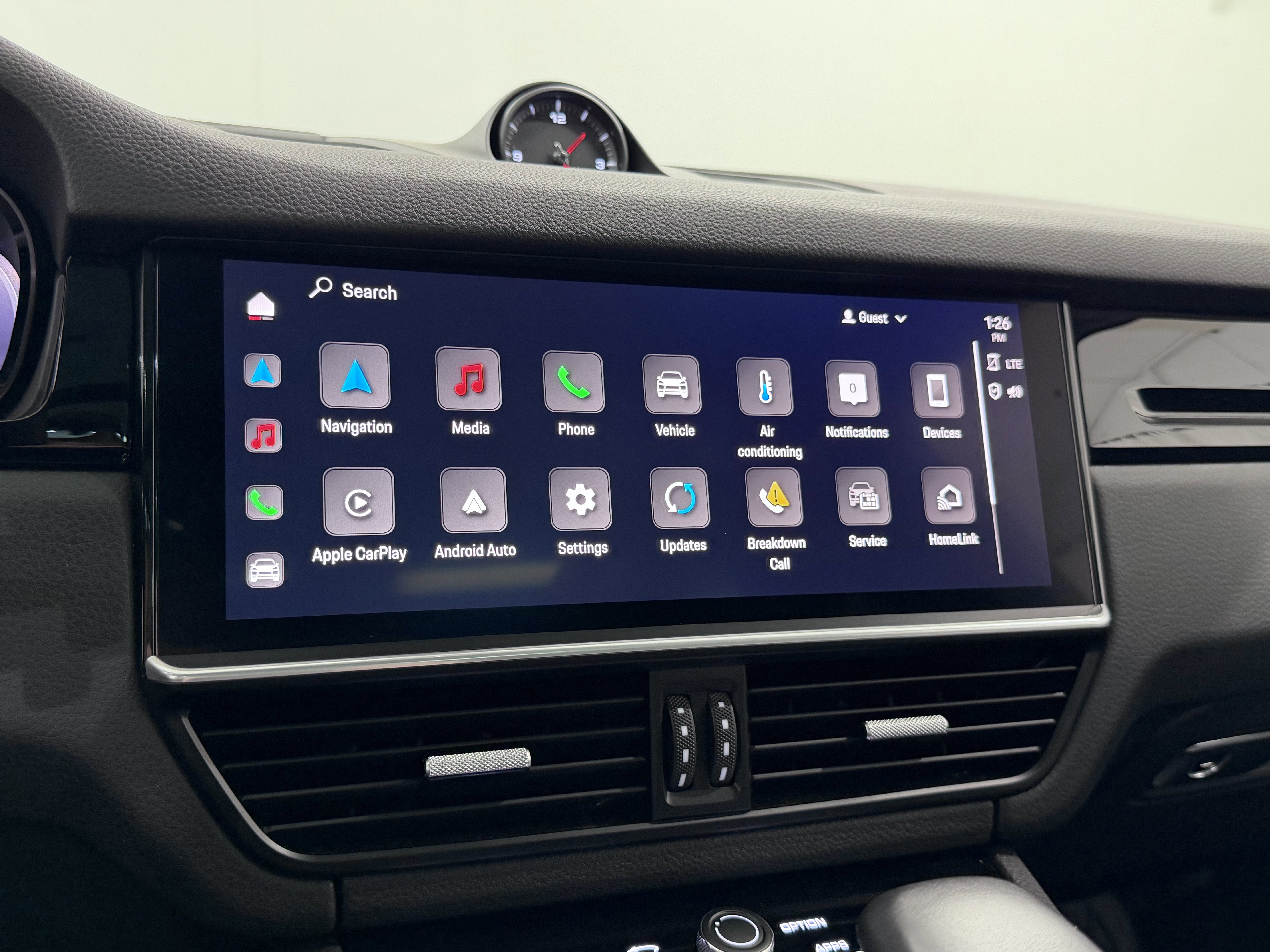 2023 Porsche Cayenne Base