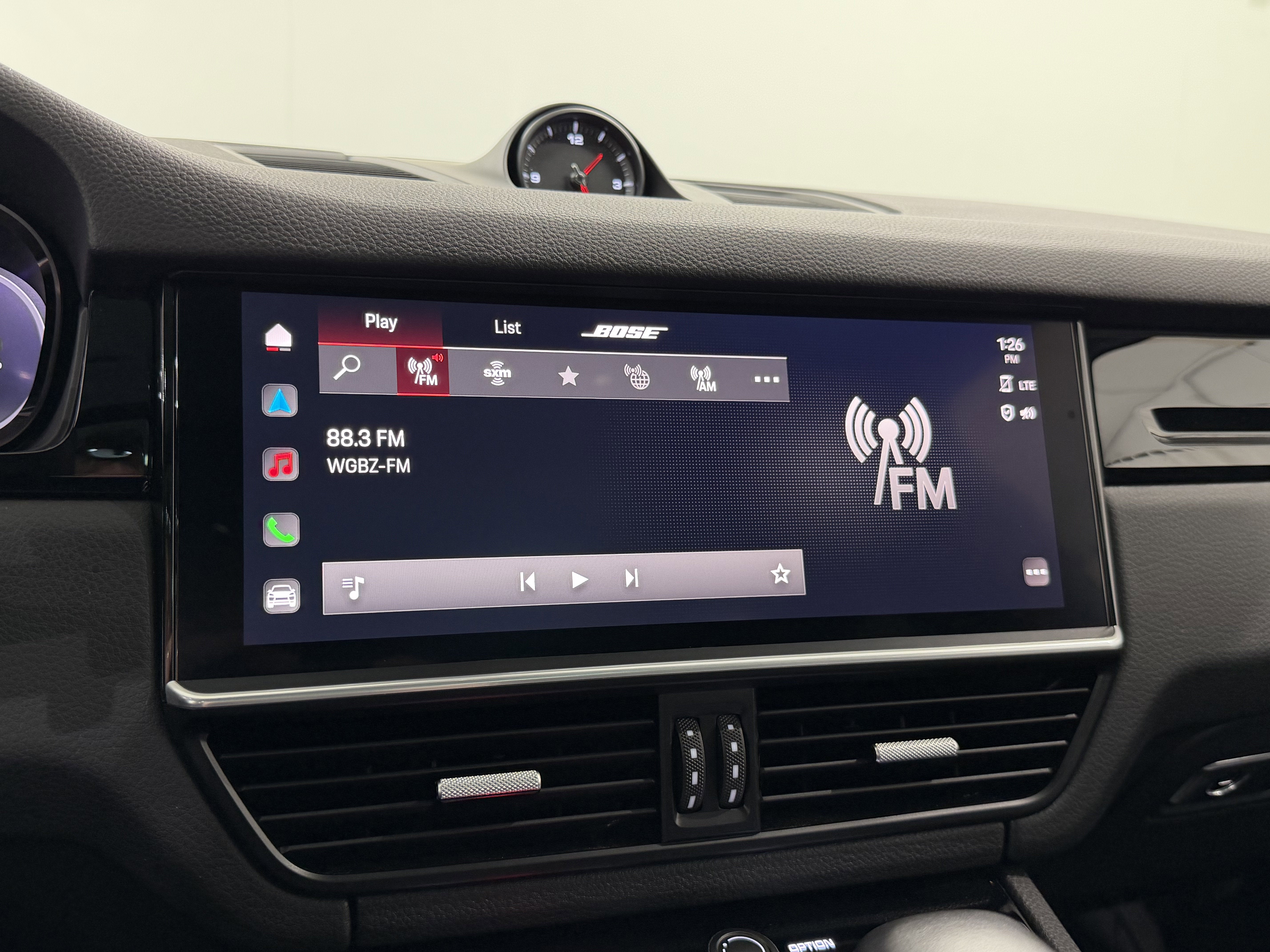 2023 Porsche Cayenne Base