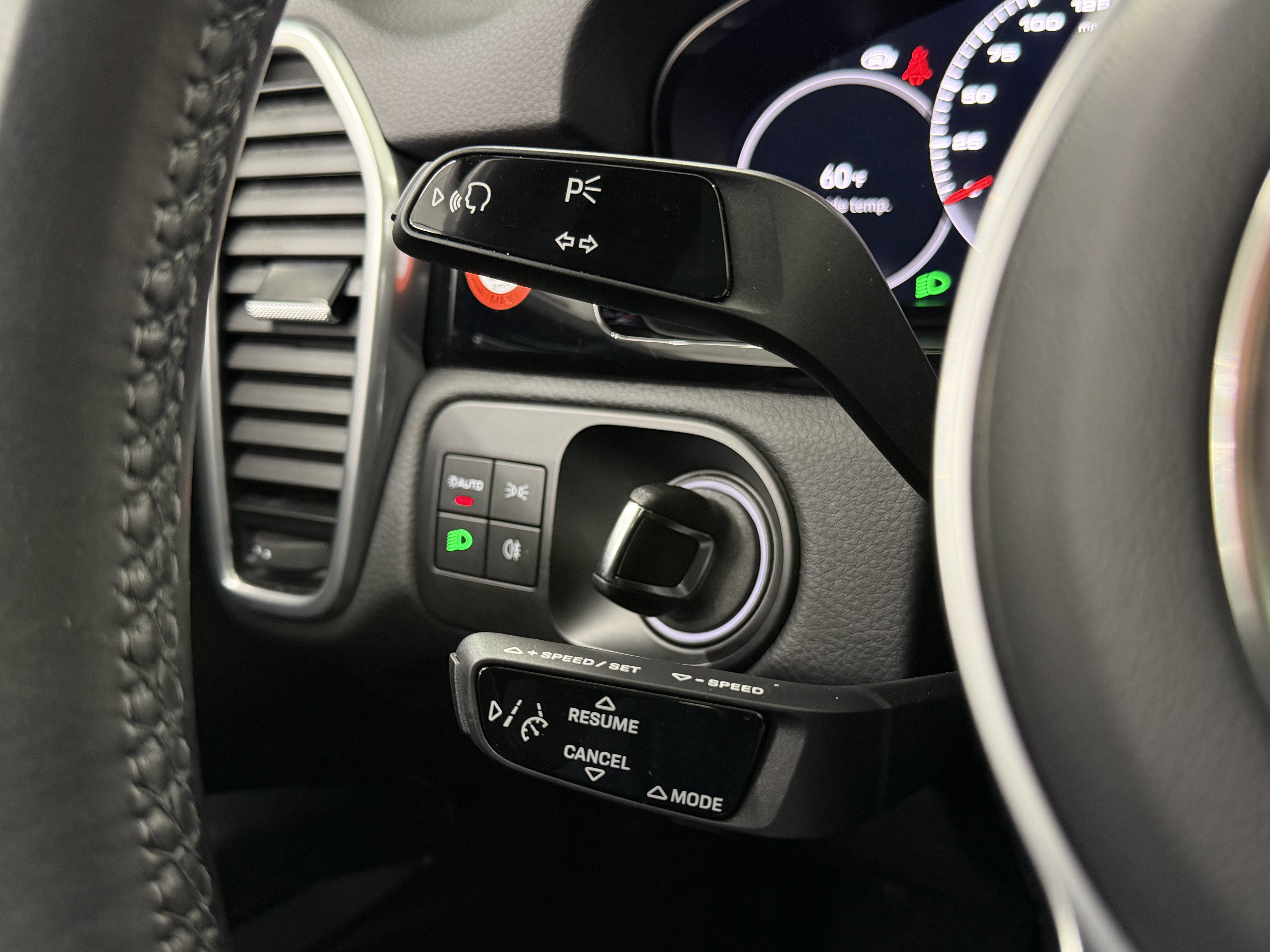 2023 Porsche Cayenne Base