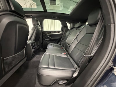 2024 Porsche Cayenne AWD