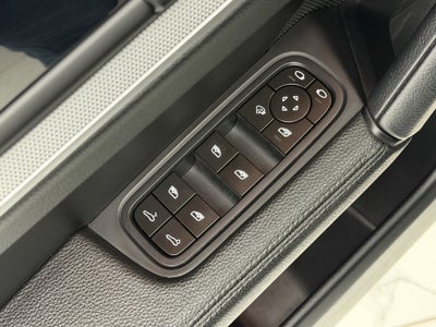 2024 Porsche Cayenne AWD