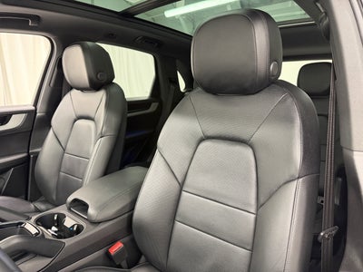 2024 Porsche Cayenne AWD