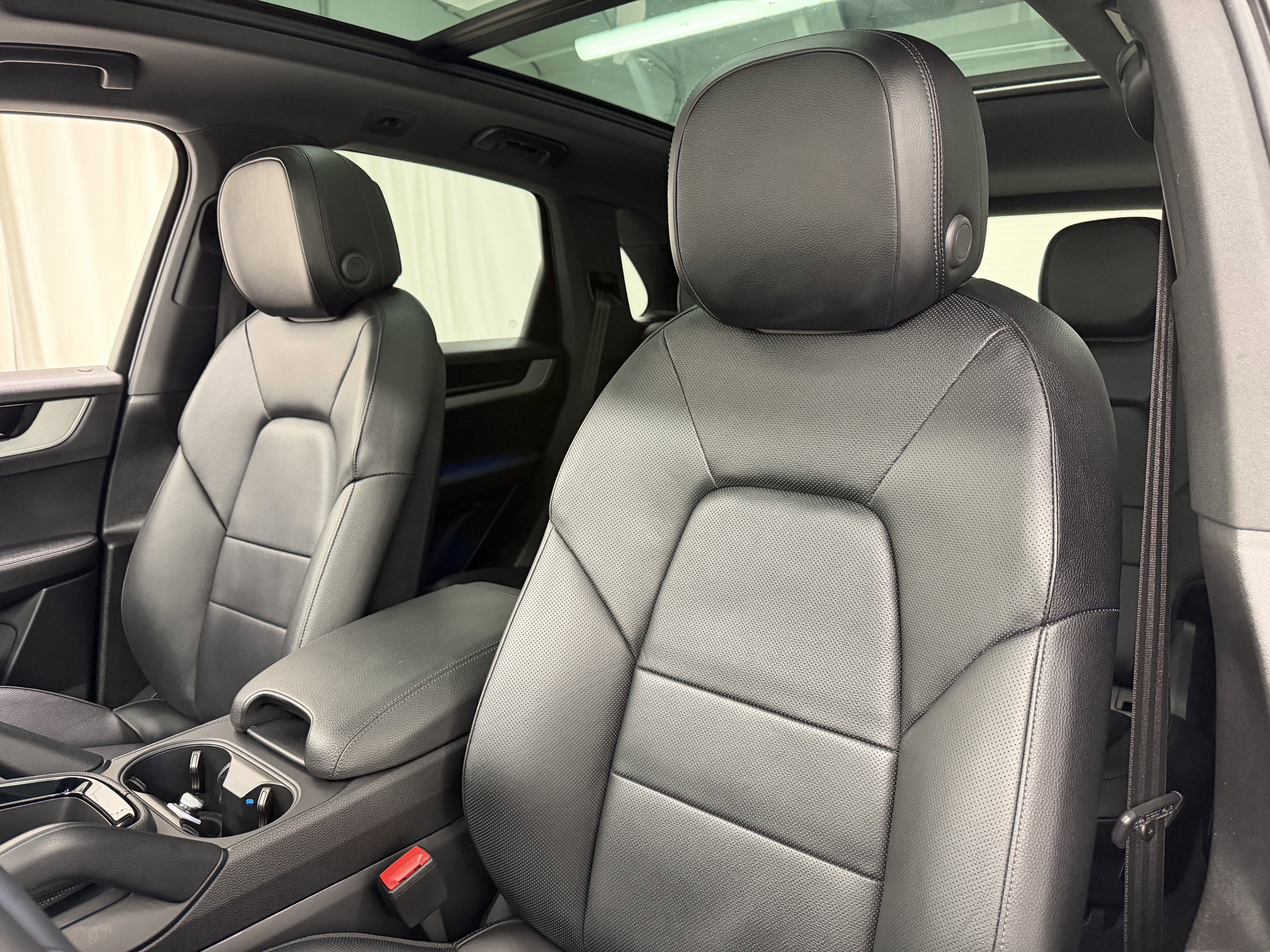 2024 Porsche Cayenne AWD