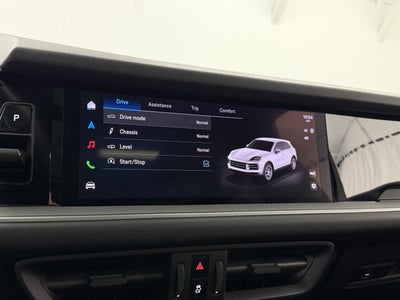 2024 Porsche Cayenne AWD