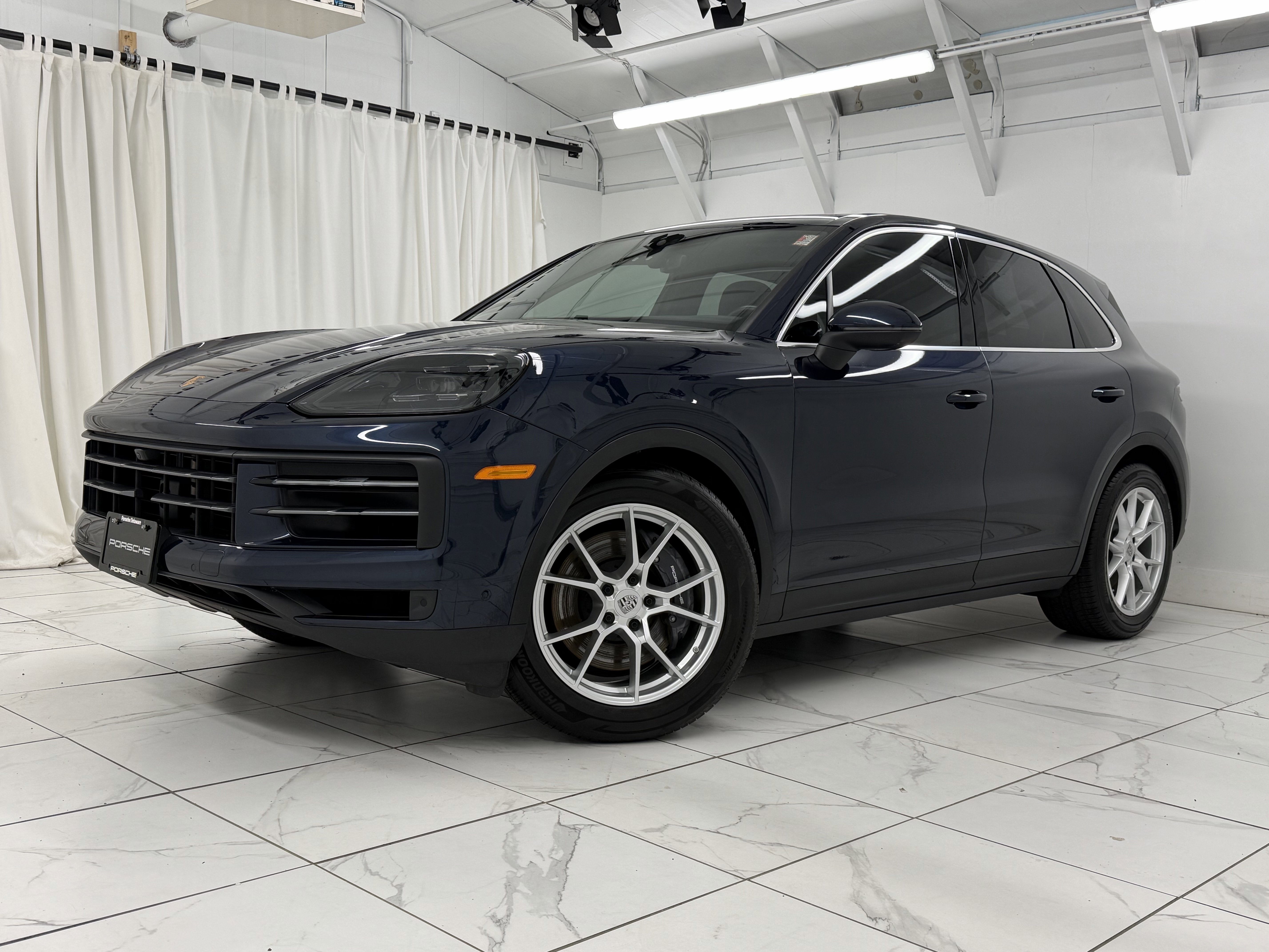 2024 Porsche Cayenne AWD