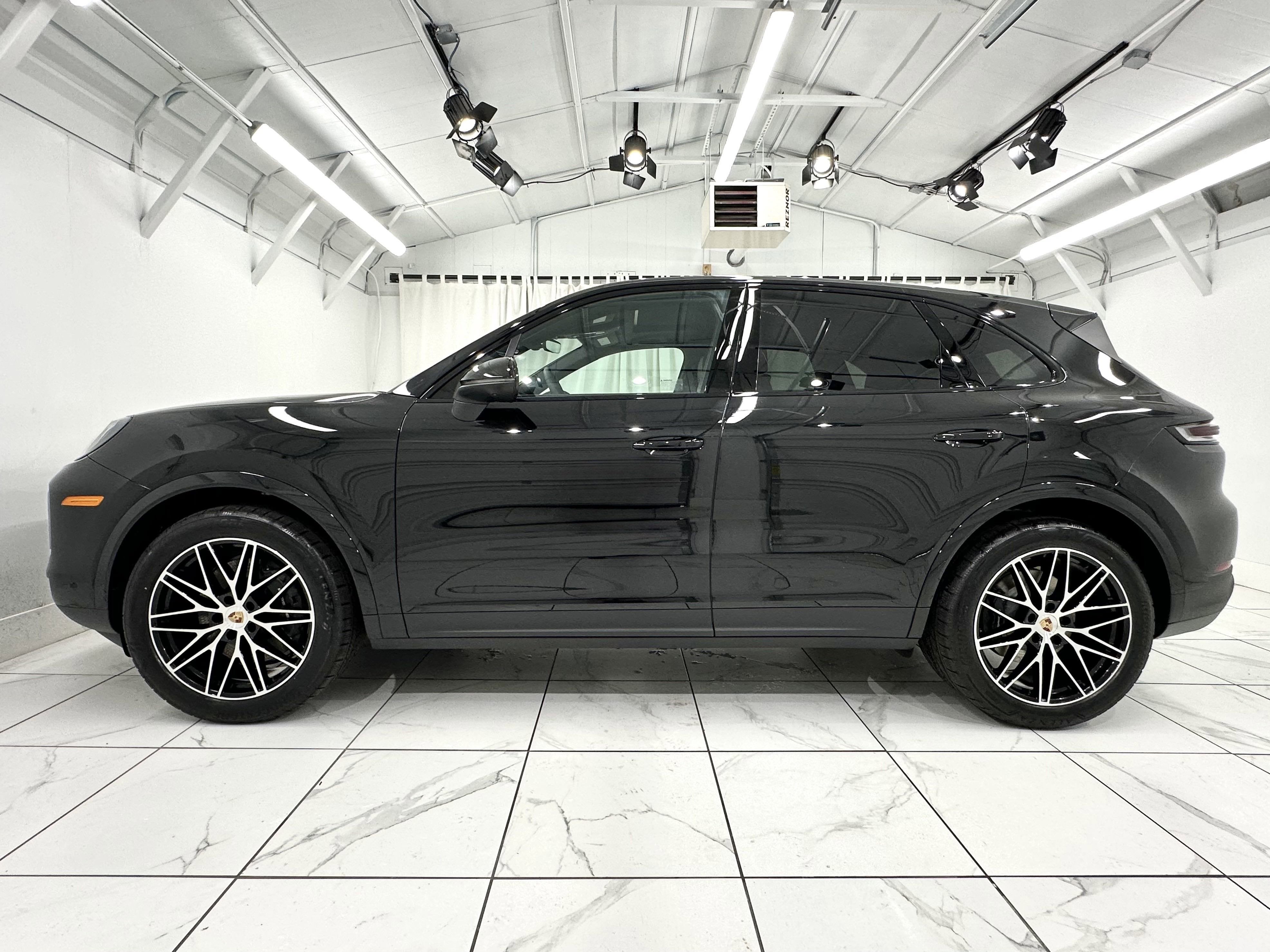 2025 Porsche Cayenne AWD