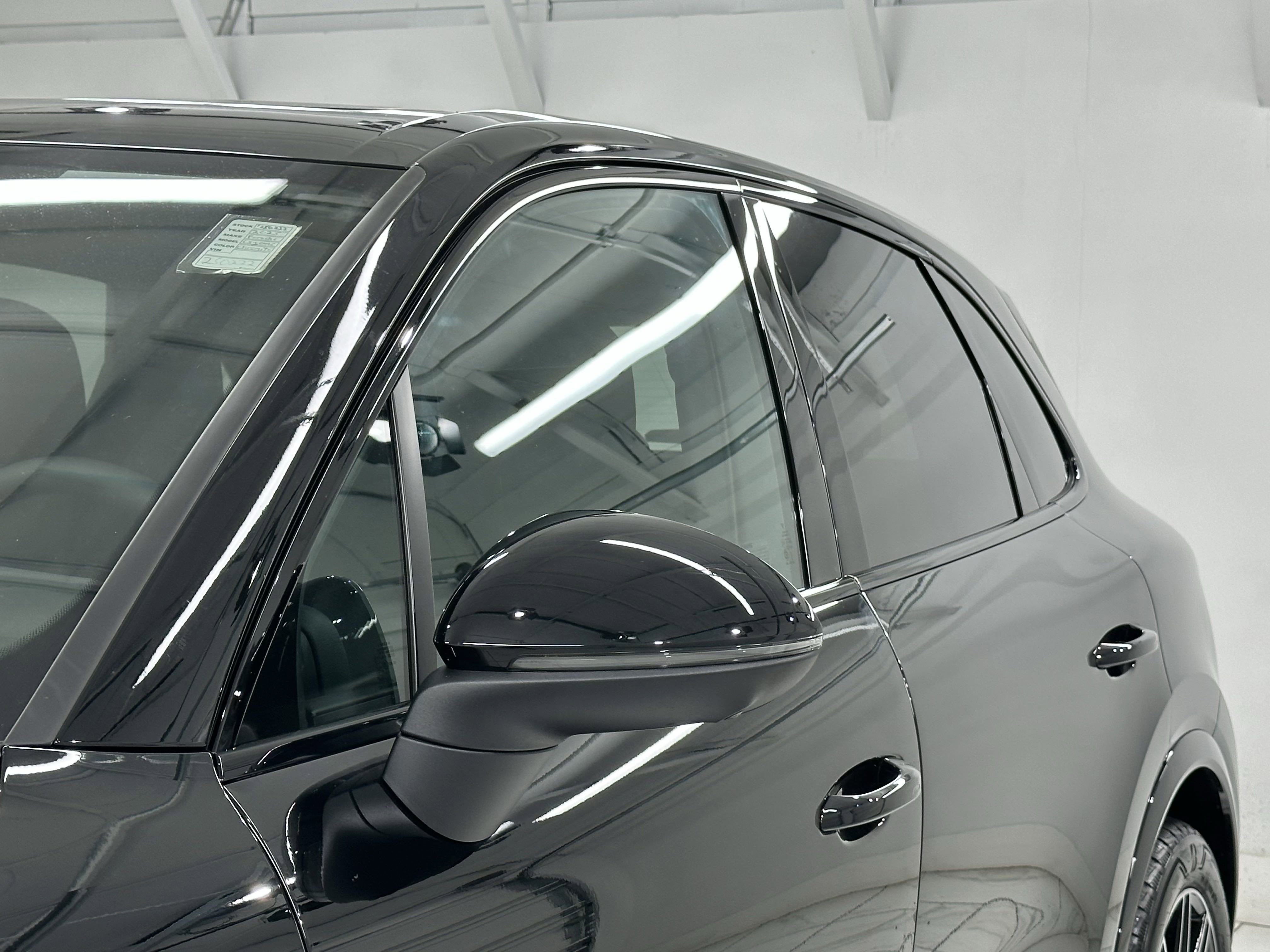 2025 Porsche Cayenne AWD