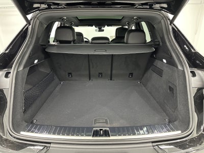 2025 Porsche Cayenne AWD