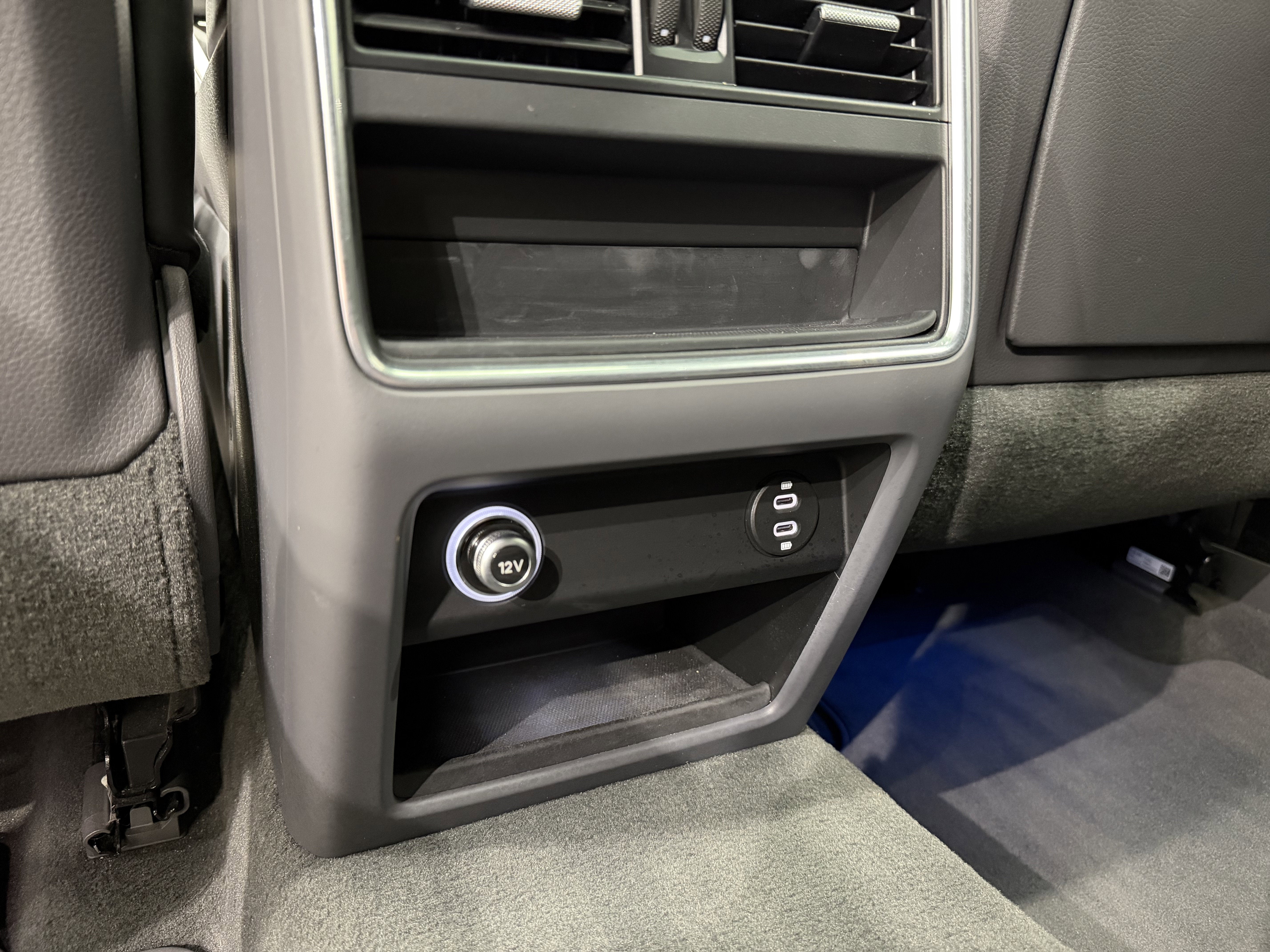 2023 Porsche Cayenne Base