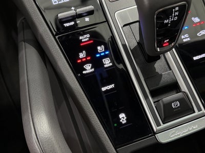 2023 Porsche Cayenne Base