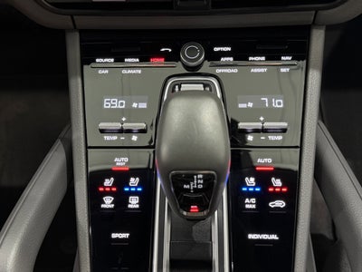 2023 Porsche Cayenne Base