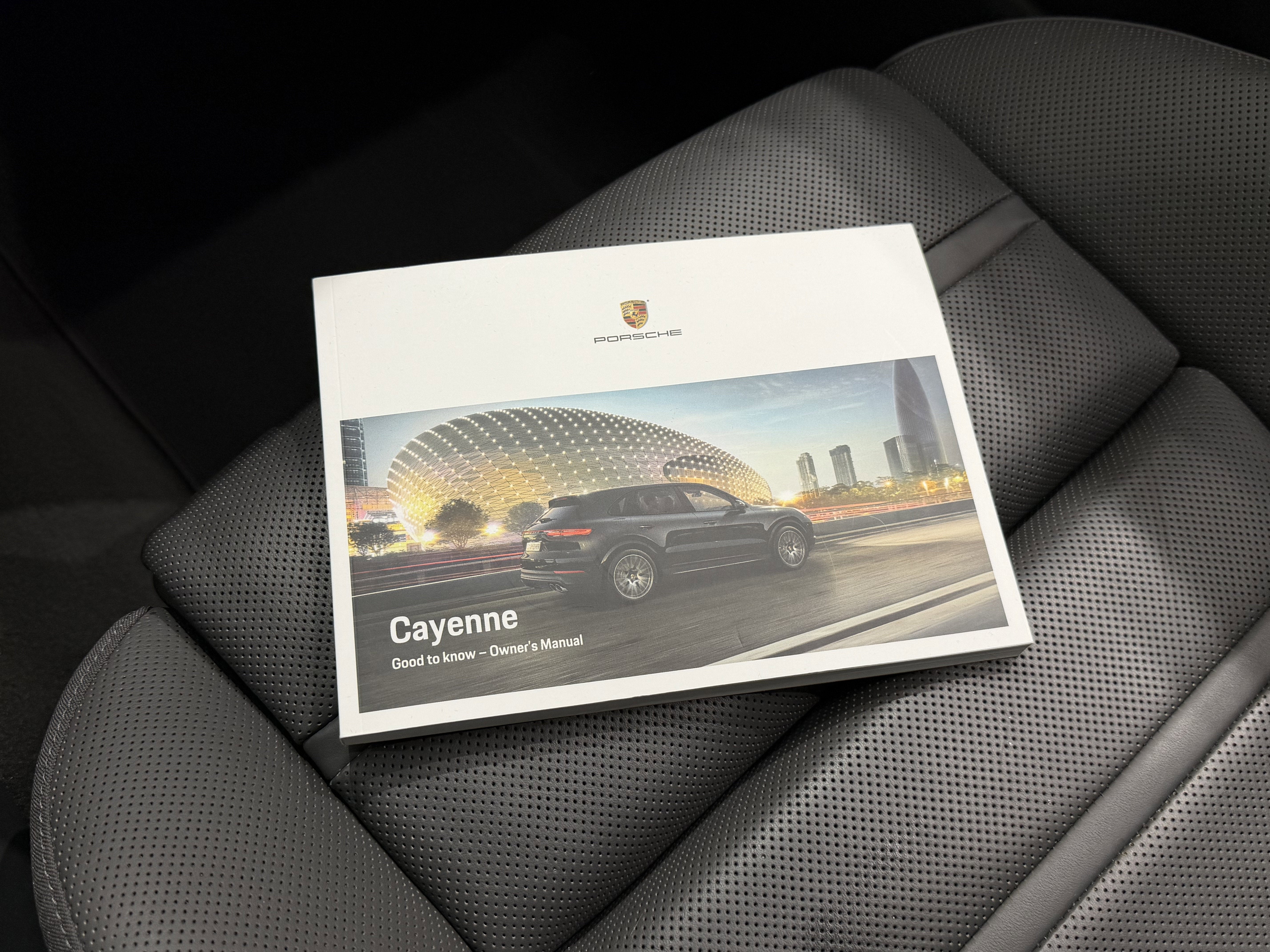 2023 Porsche Cayenne Base