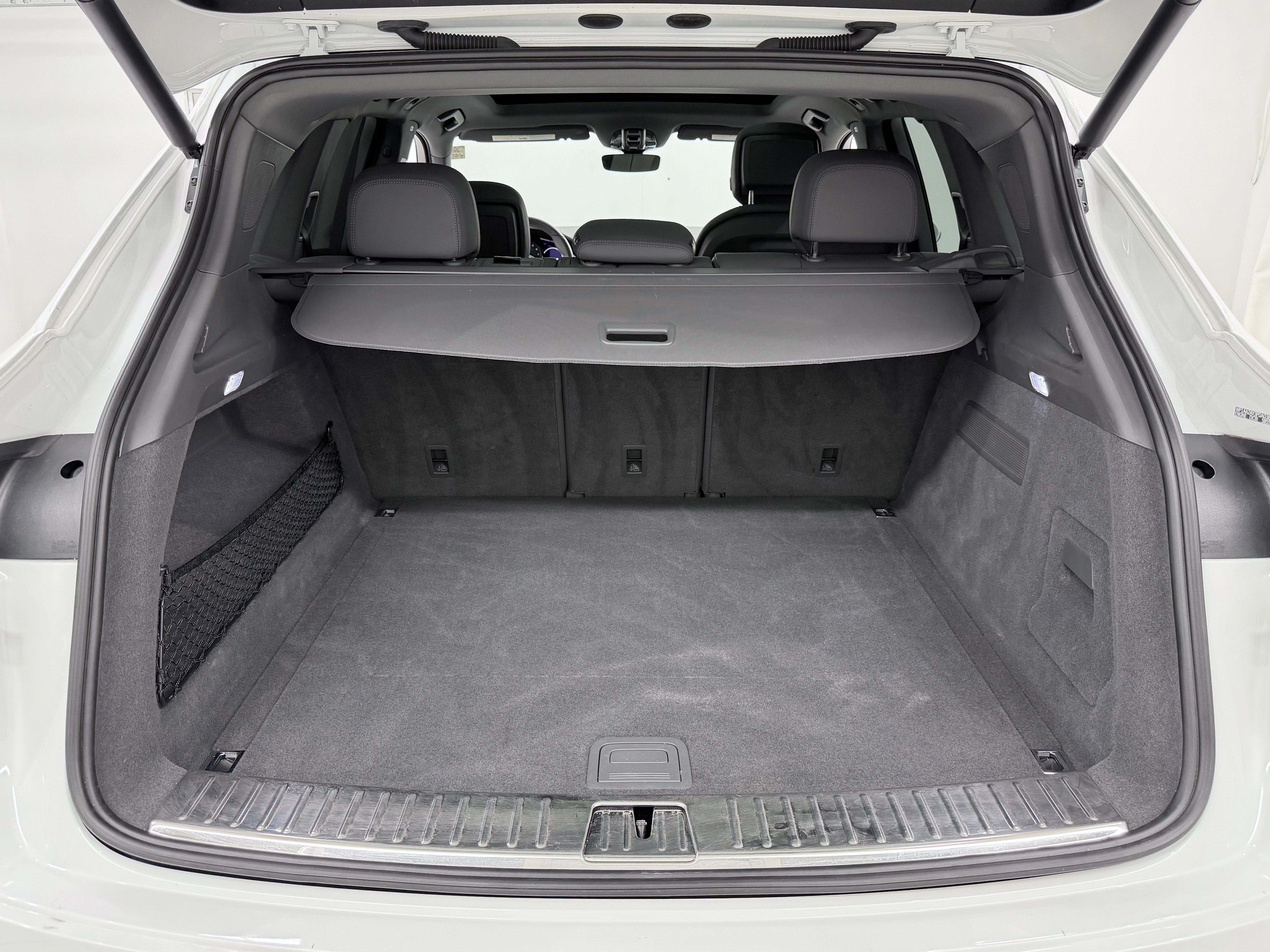 2023 Porsche Cayenne Base