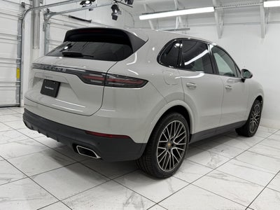 2023 Porsche Cayenne Base