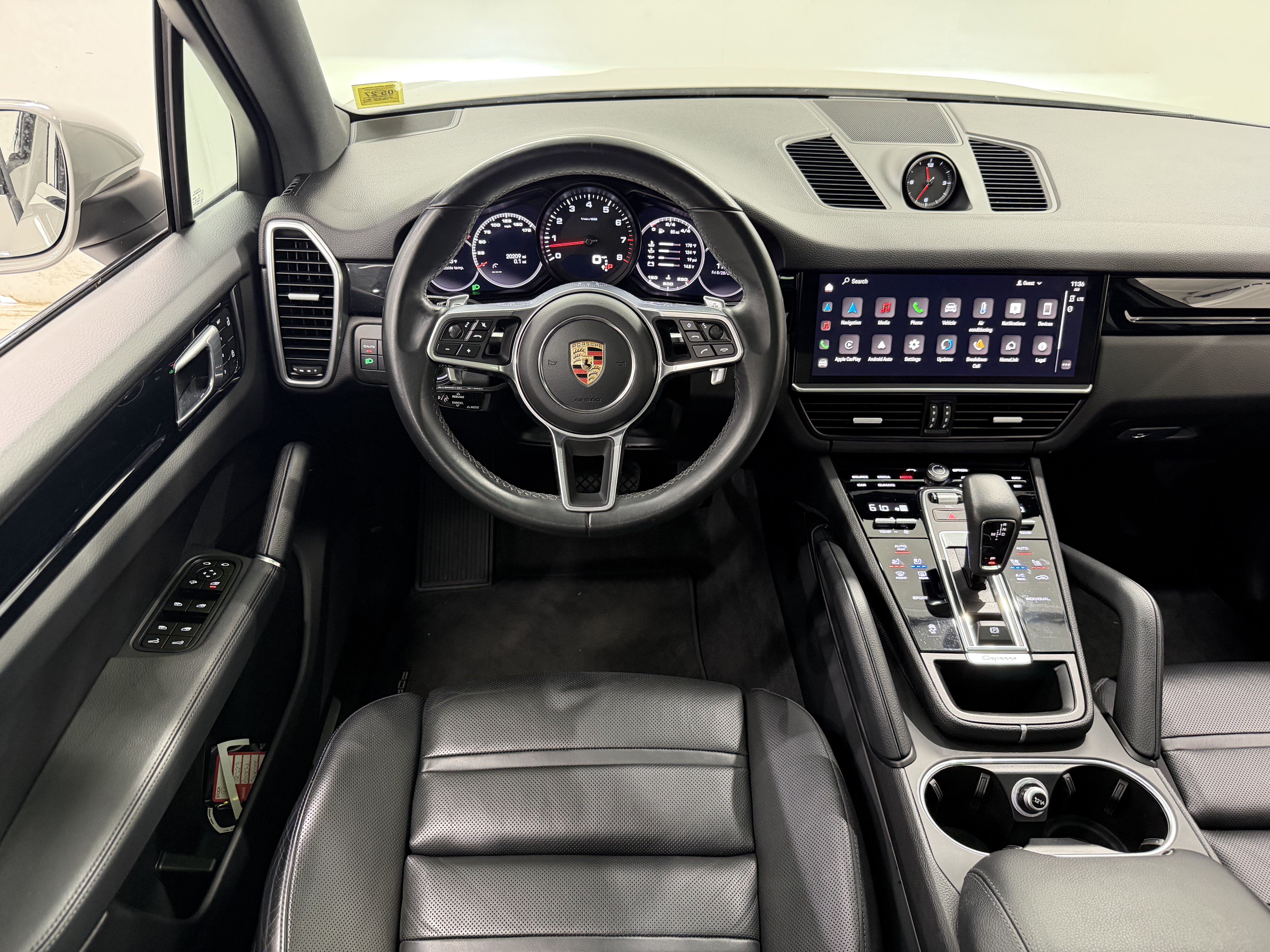 2023 Porsche Cayenne Base