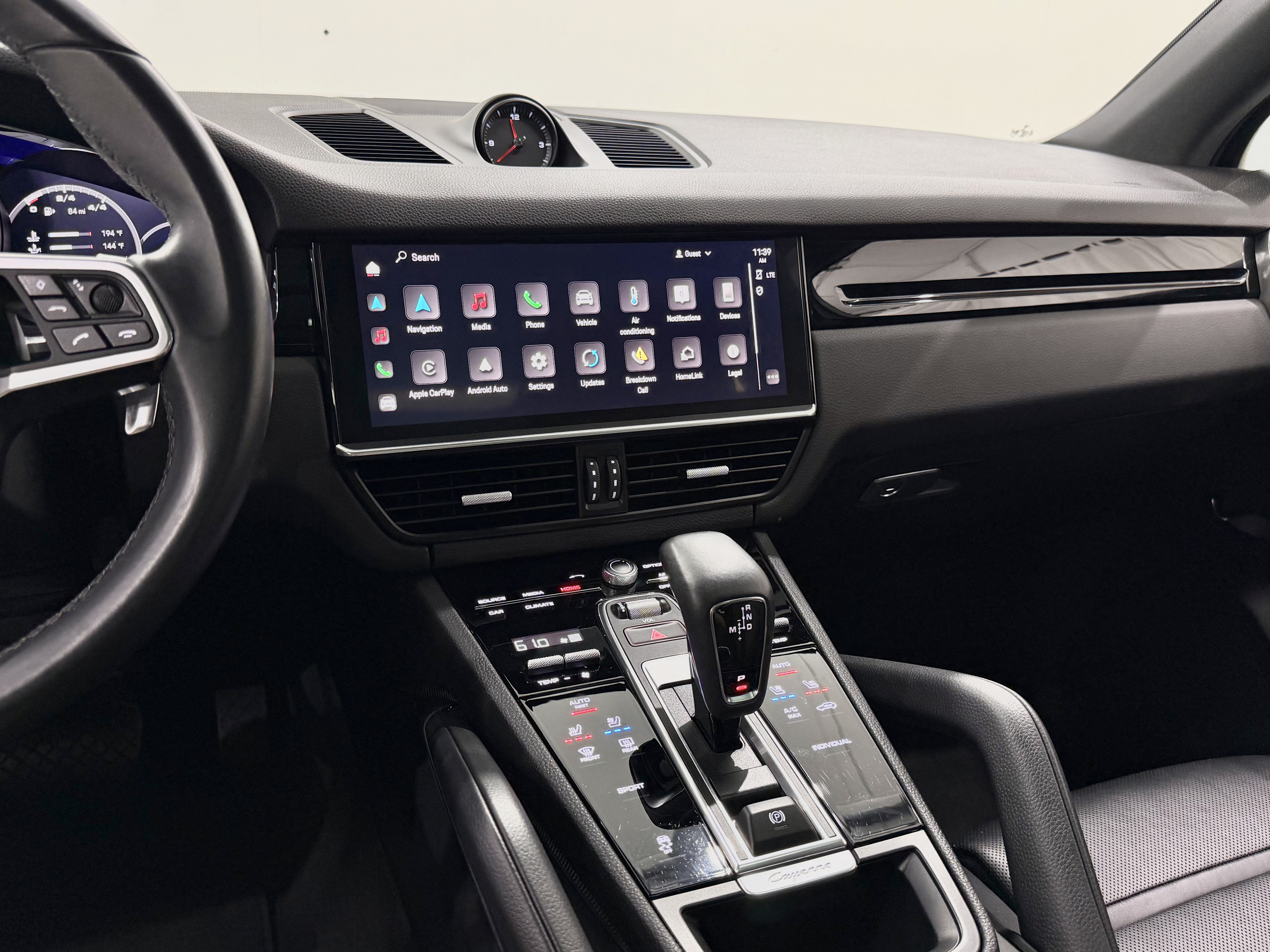 2023 Porsche Cayenne Base