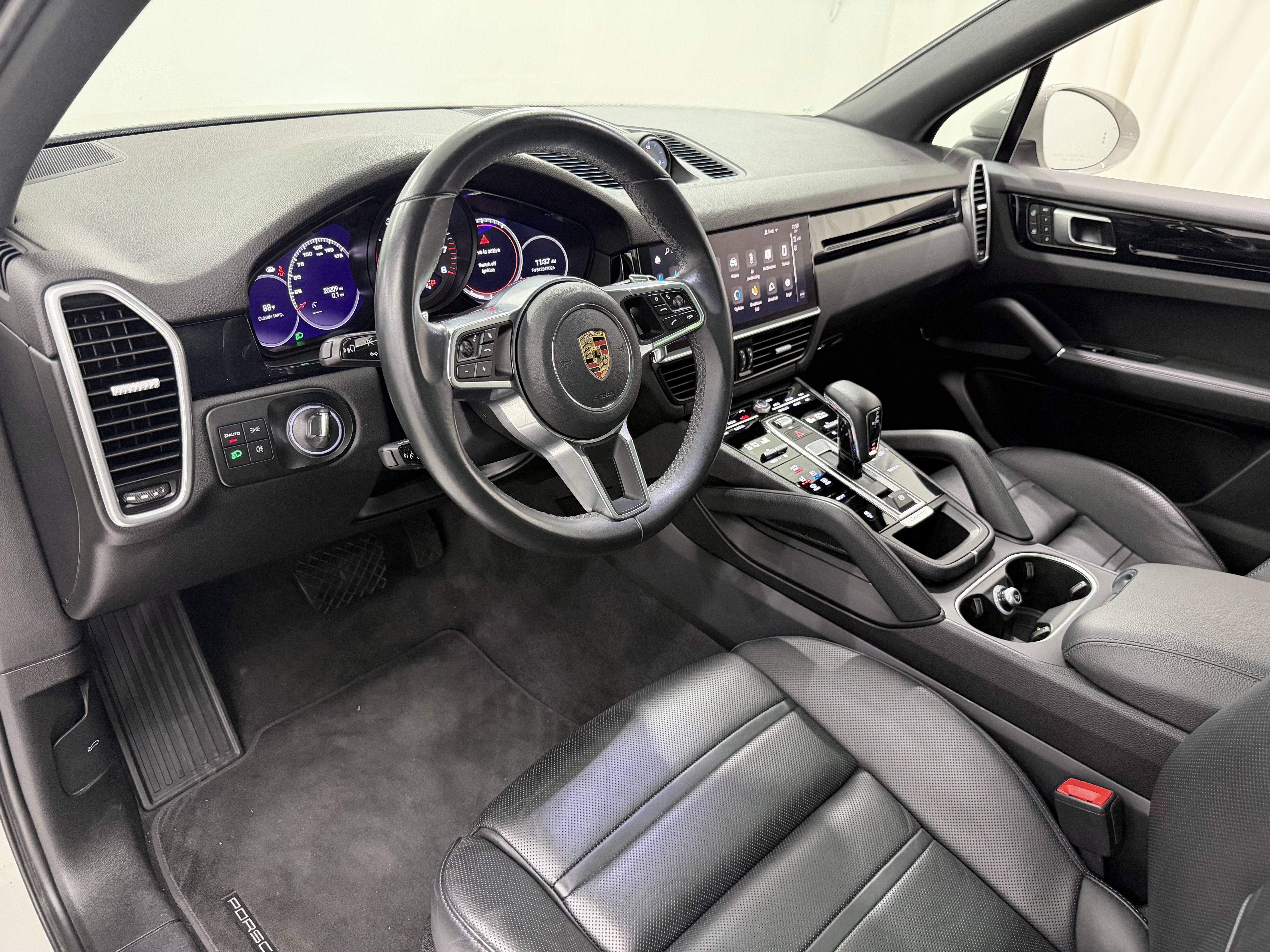 2023 Porsche Cayenne Base