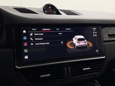 2023 Porsche Cayenne Base