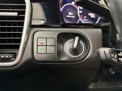 2023 Porsche Cayenne Base