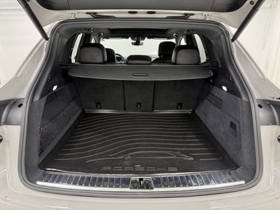 2023 Porsche Cayenne Base