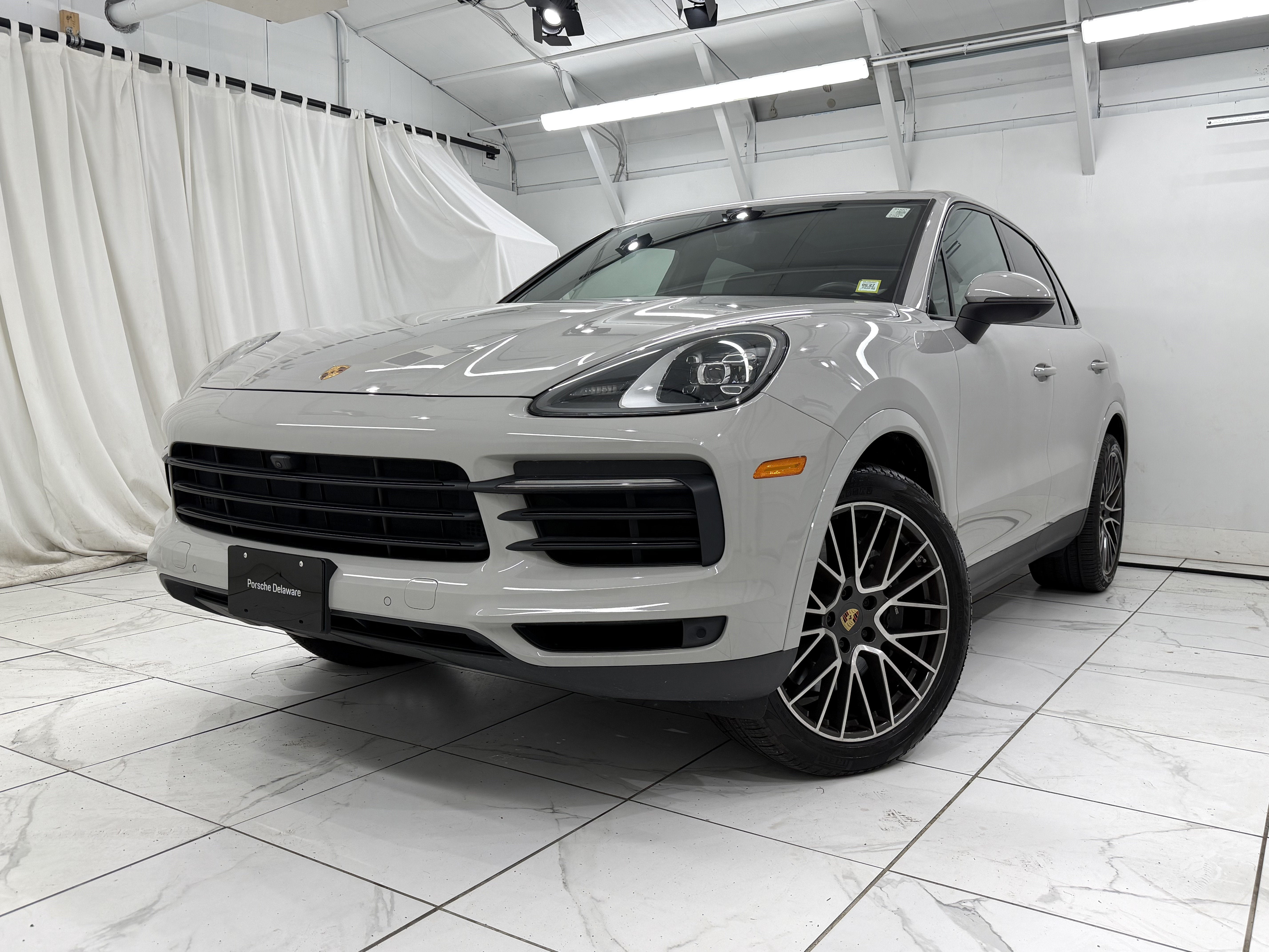 2023 Porsche Cayenne Base