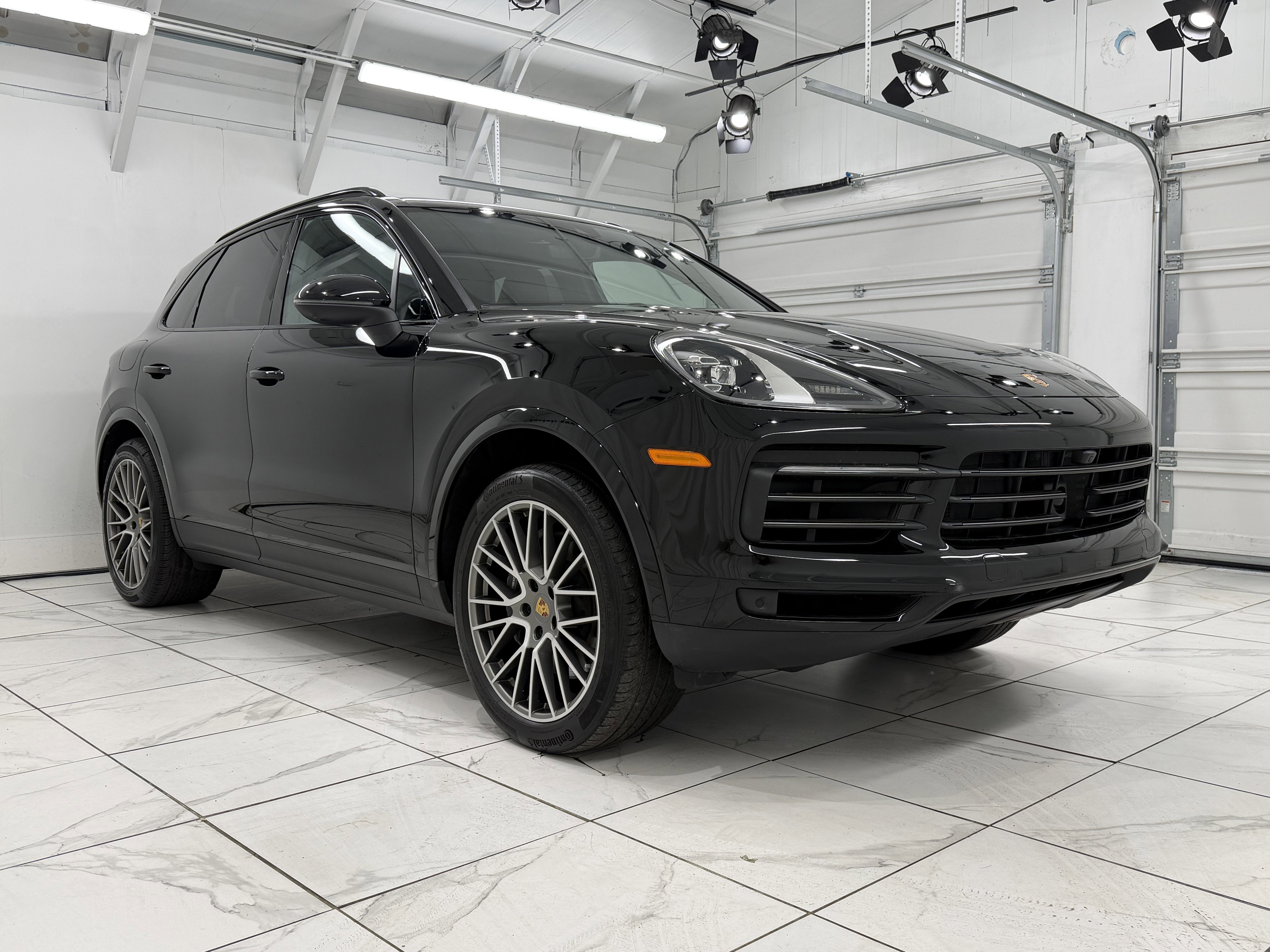 2023 Porsche Cayenne Platinum Edition